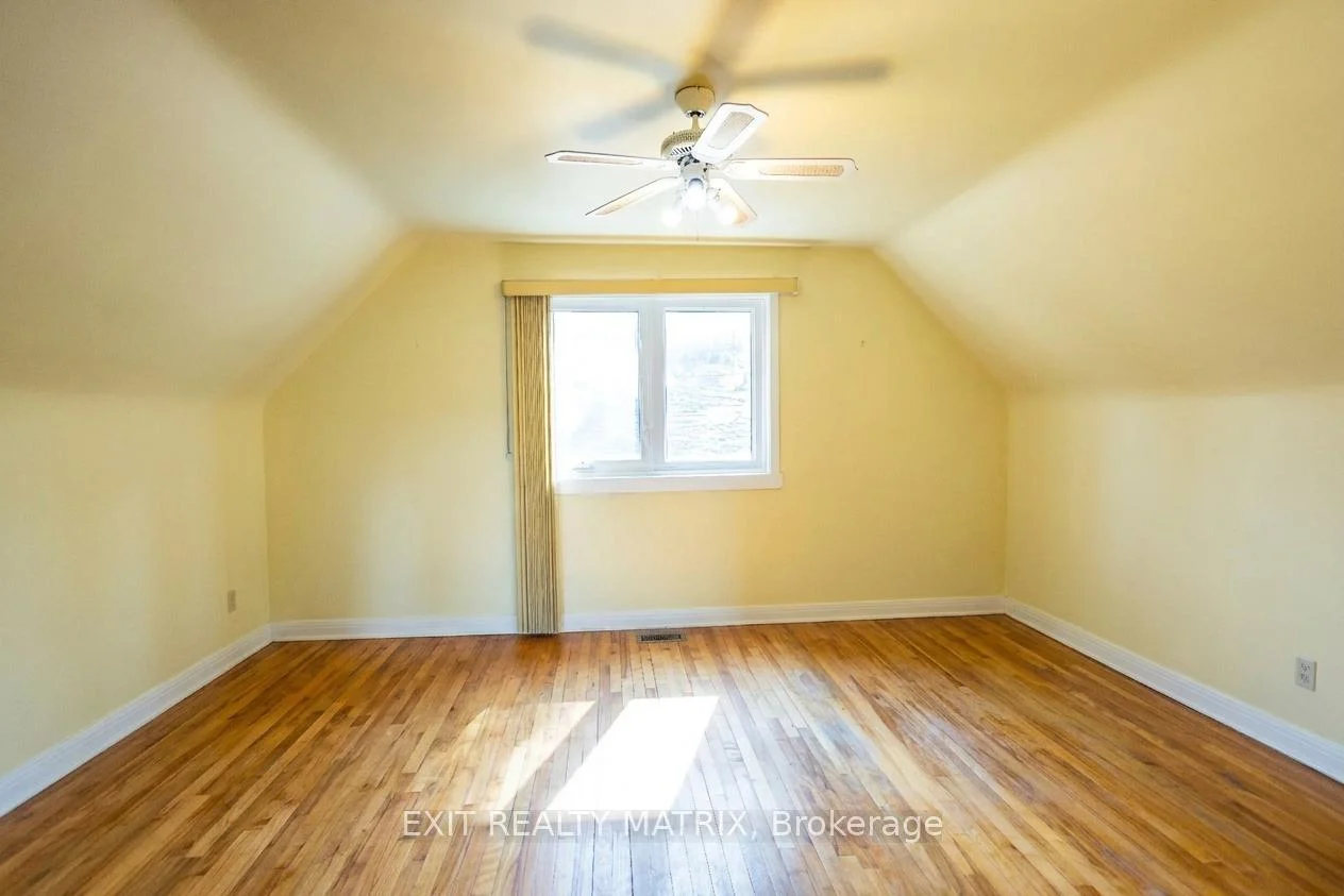 Photo 46 of 552 Dunbrack Street, Ottawa, Overbrook/Castle Heights — HOMEH
