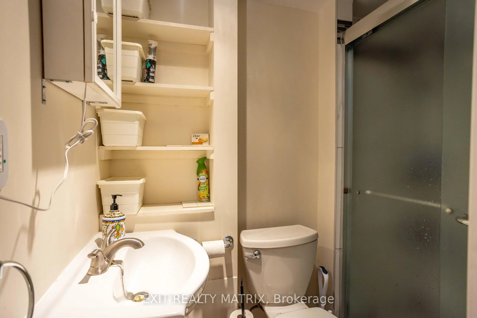 Photo 64 of 552 Dunbrack Street, Ottawa, Overbrook/Castle Heights — HOMEH