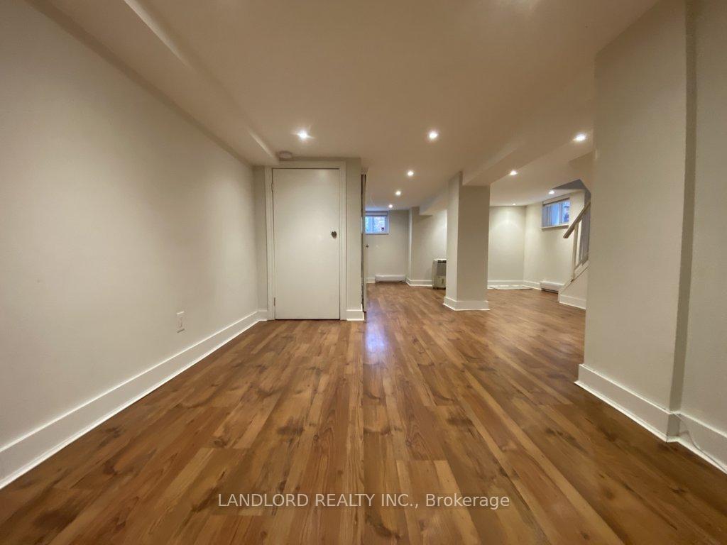 Photo 29 of 22 Lorindale Avenue, Toronto, Lawrence Park North — HOMEH