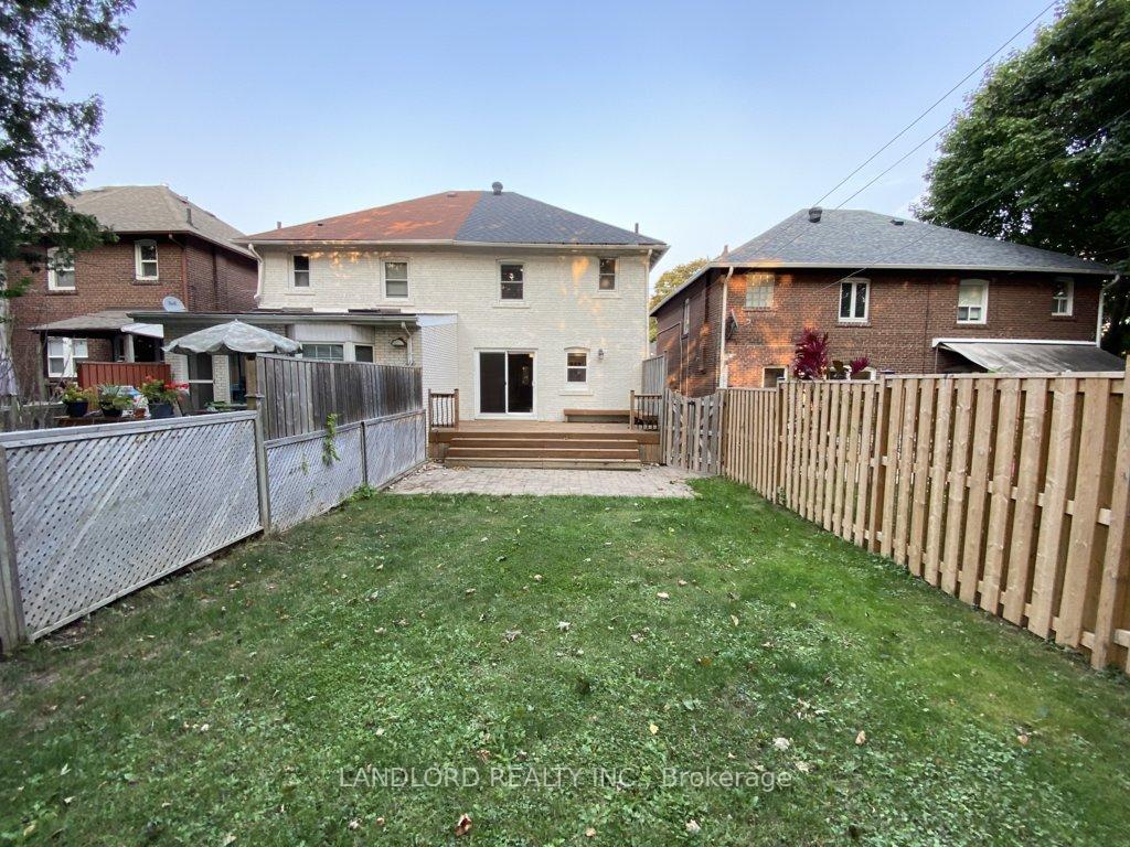 Photo 35 of 22 Lorindale Avenue, Toronto, Lawrence Park North — HOMEH