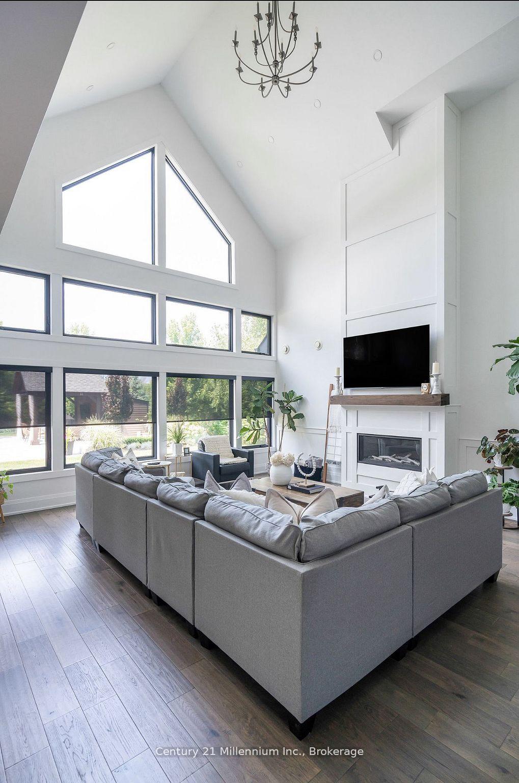 Photo 12 of 6920 Poplar Side Road, Collingwood — HOMEH
