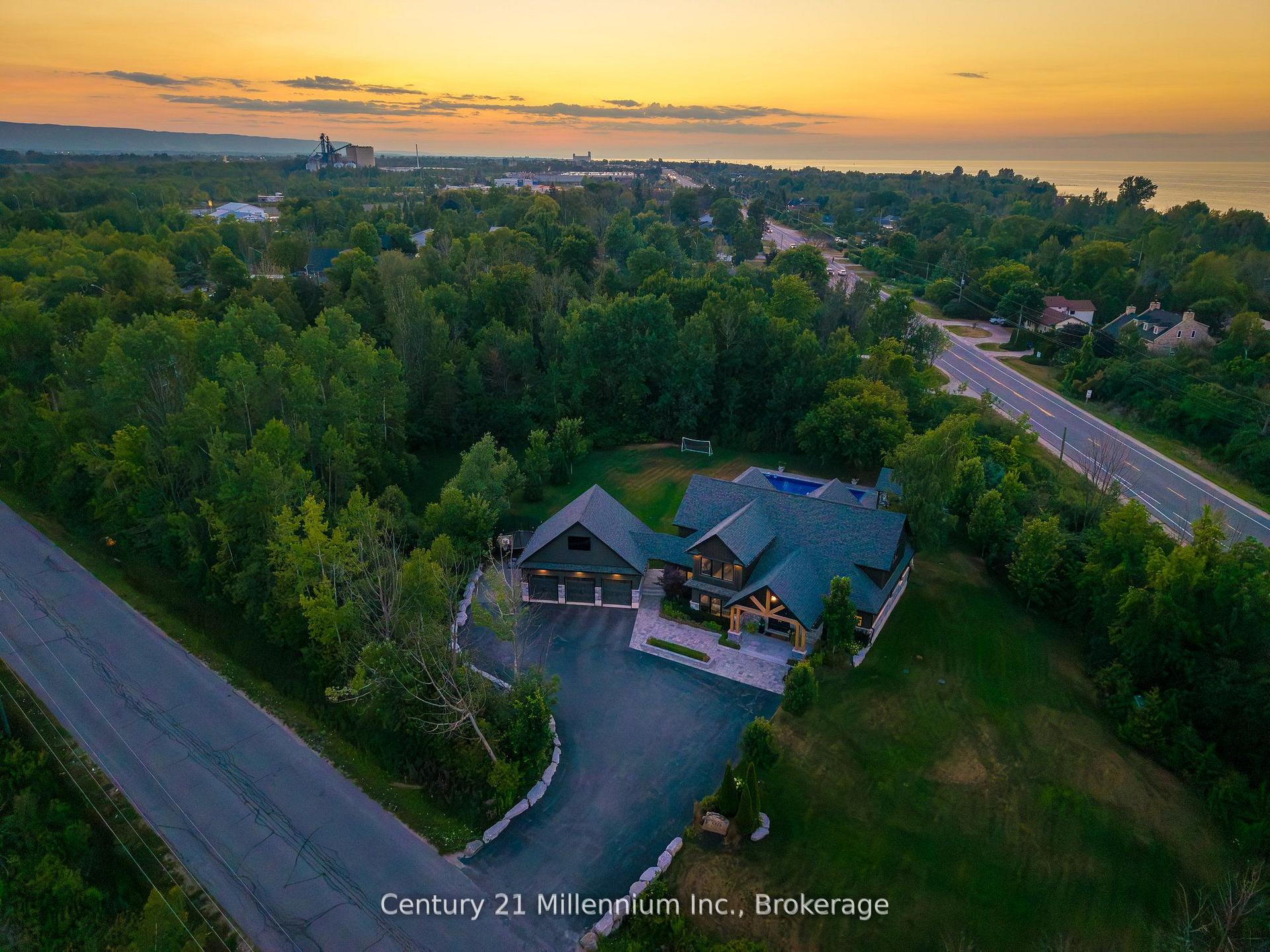 Photo 36 of 6920 Poplar Side Road, Collingwood — HOMEH