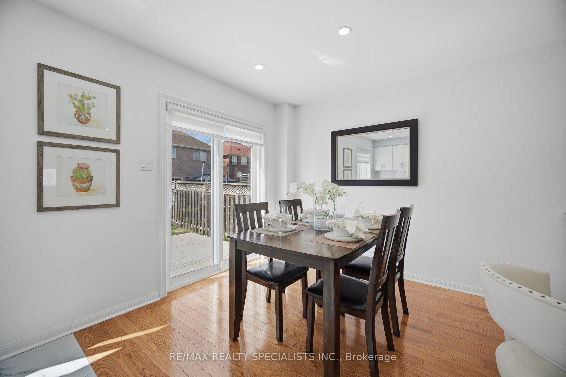 Photo 16 of 200 Tiller Trail, Brampton, Fletcher's Creek Village — HOMEH