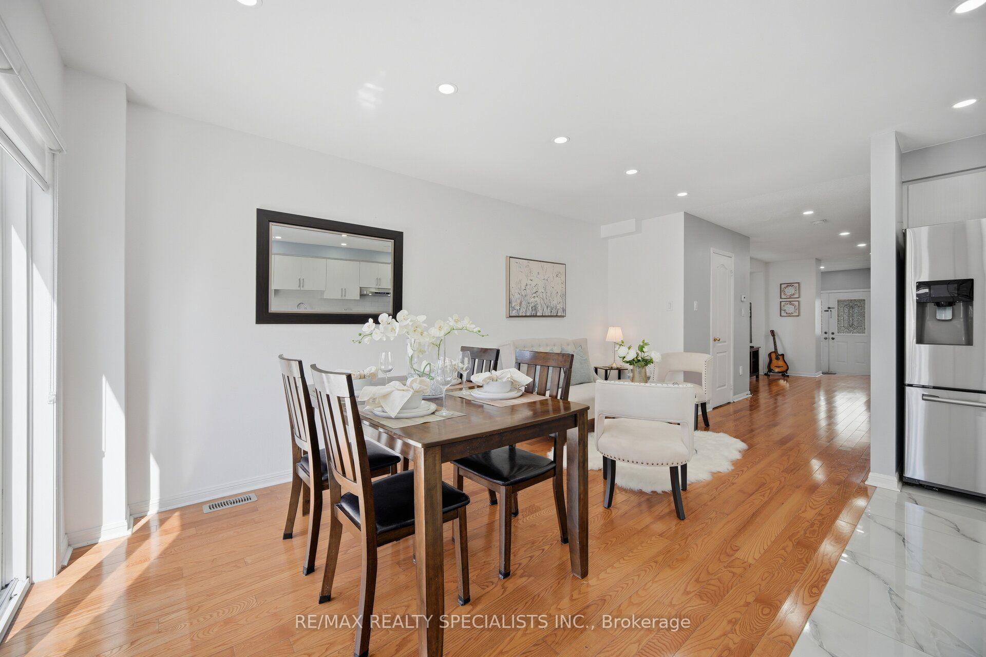 Photo 17 of 200 Tiller Trail, Brampton, Fletcher's Creek Village — HOMEH
