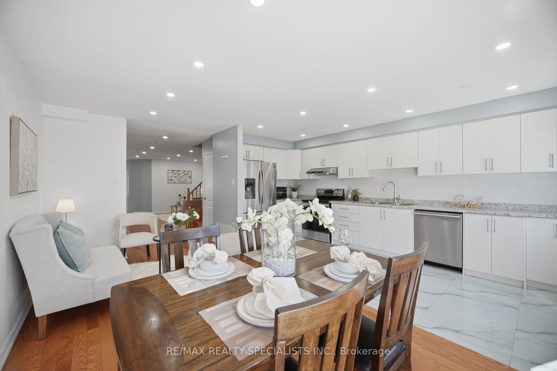 Photo 18 of 200 Tiller Trail, Brampton, Fletcher's Creek Village — HOMEH