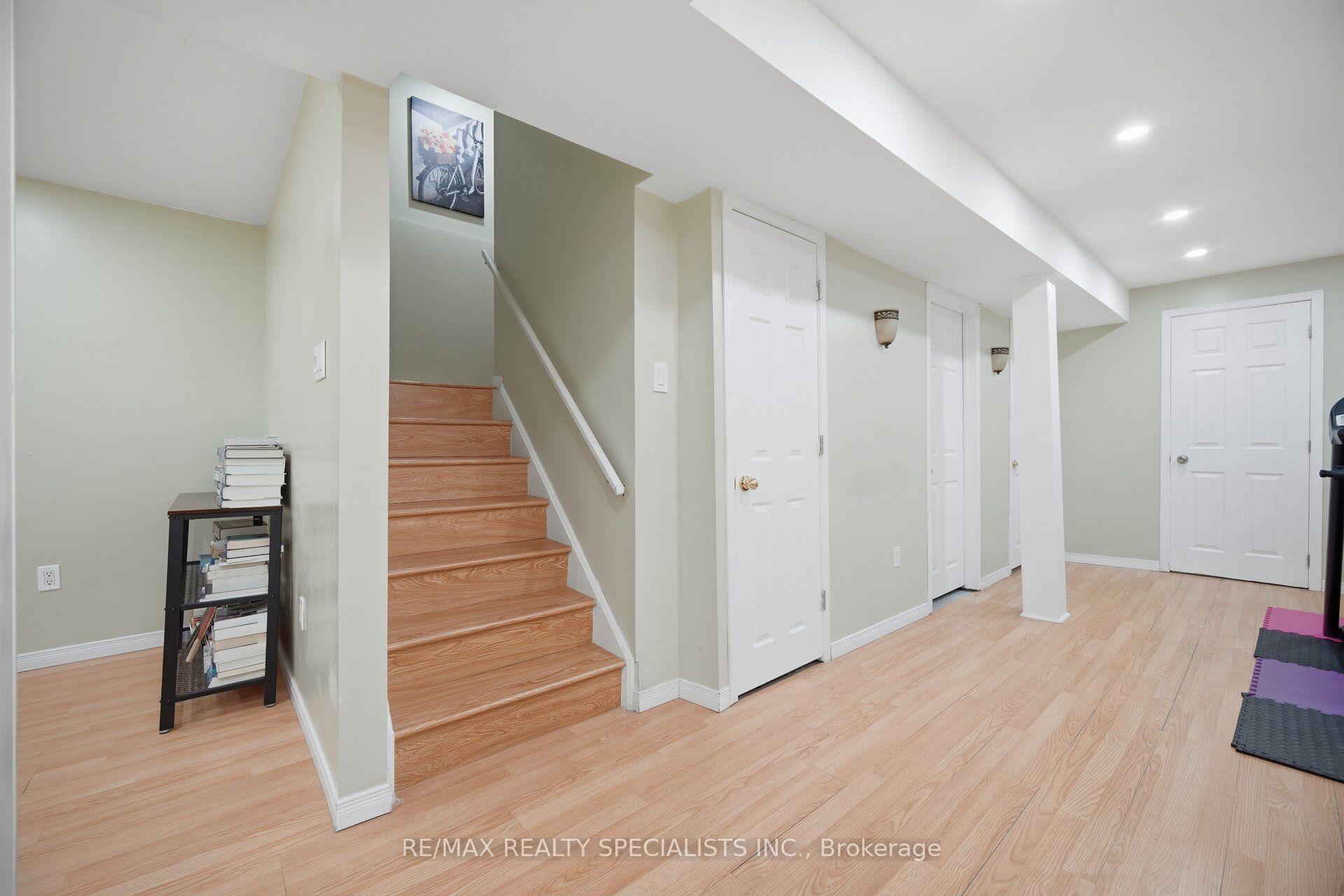 Photo 37 of 200 Tiller Trail, Brampton, Fletcher's Creek Village — HOMEH