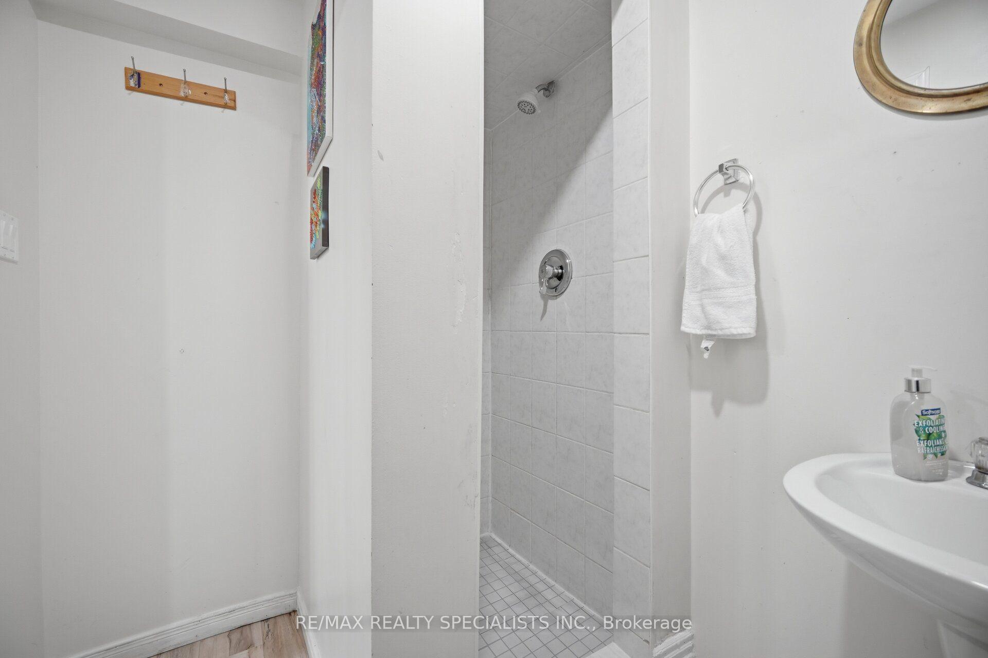 Photo 44 of 200 Tiller Trail, Brampton, Fletcher's Creek Village — HOMEH