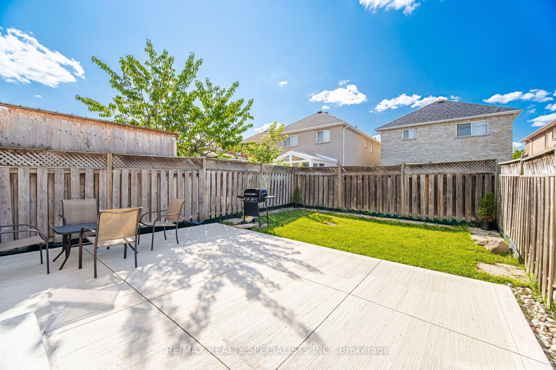 Photo 46 of 200 Tiller Trail, Brampton, Fletcher's Creek Village — HOMEH
