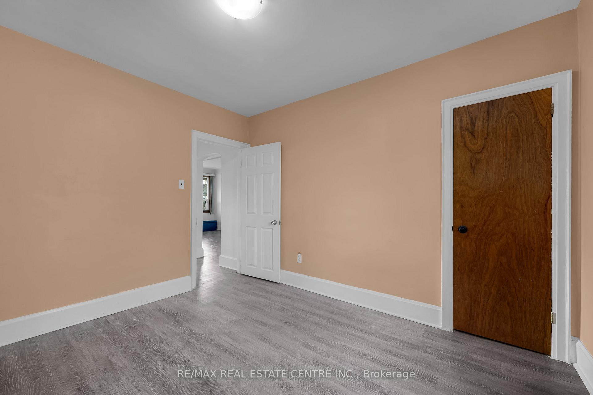 Photo 13 of 29 Harrison Avenue, Hamilton, Homeside — HOMEH