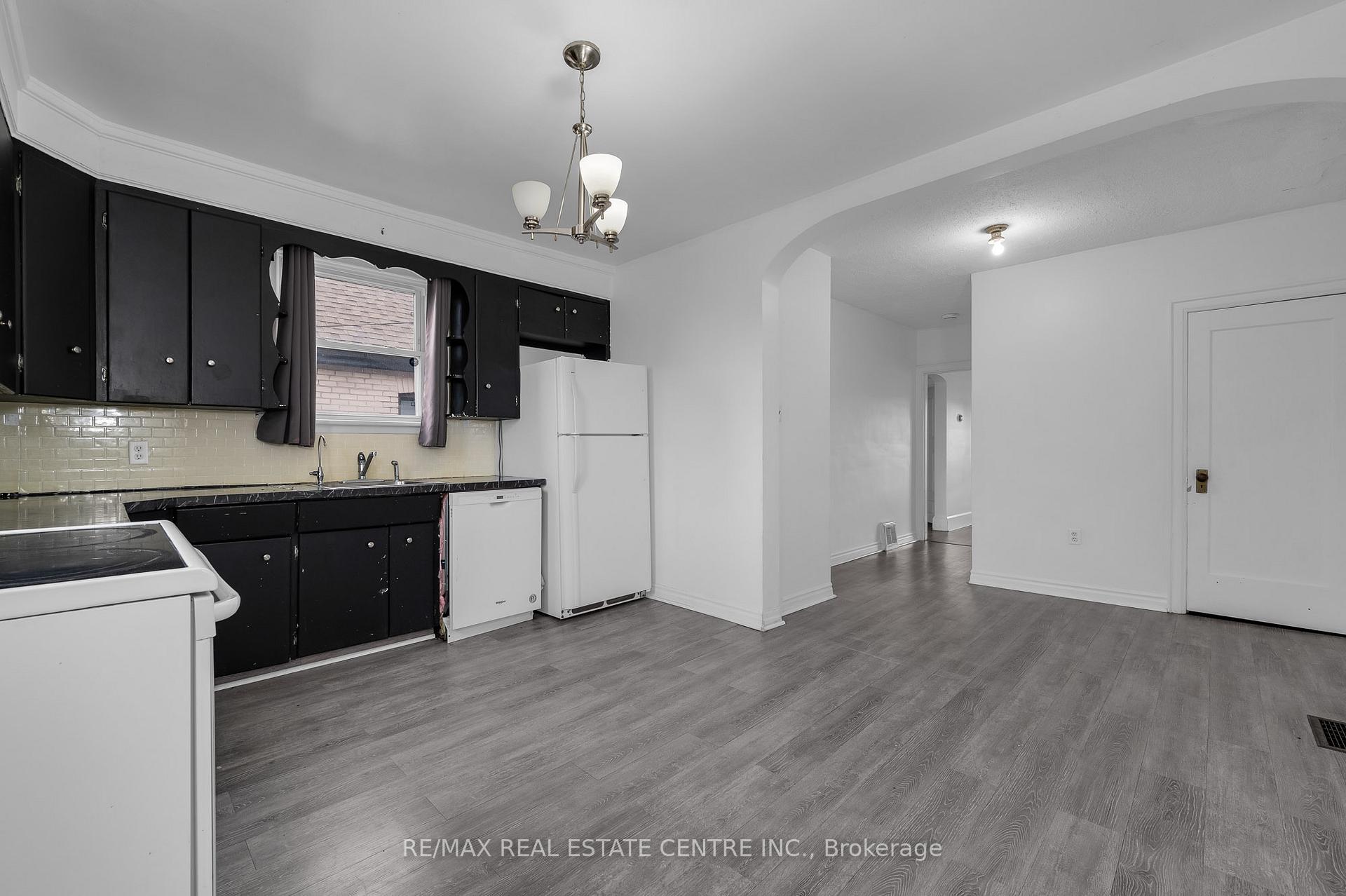 Photo 15 of 29 Harrison Avenue, Hamilton, Homeside — HOMEH