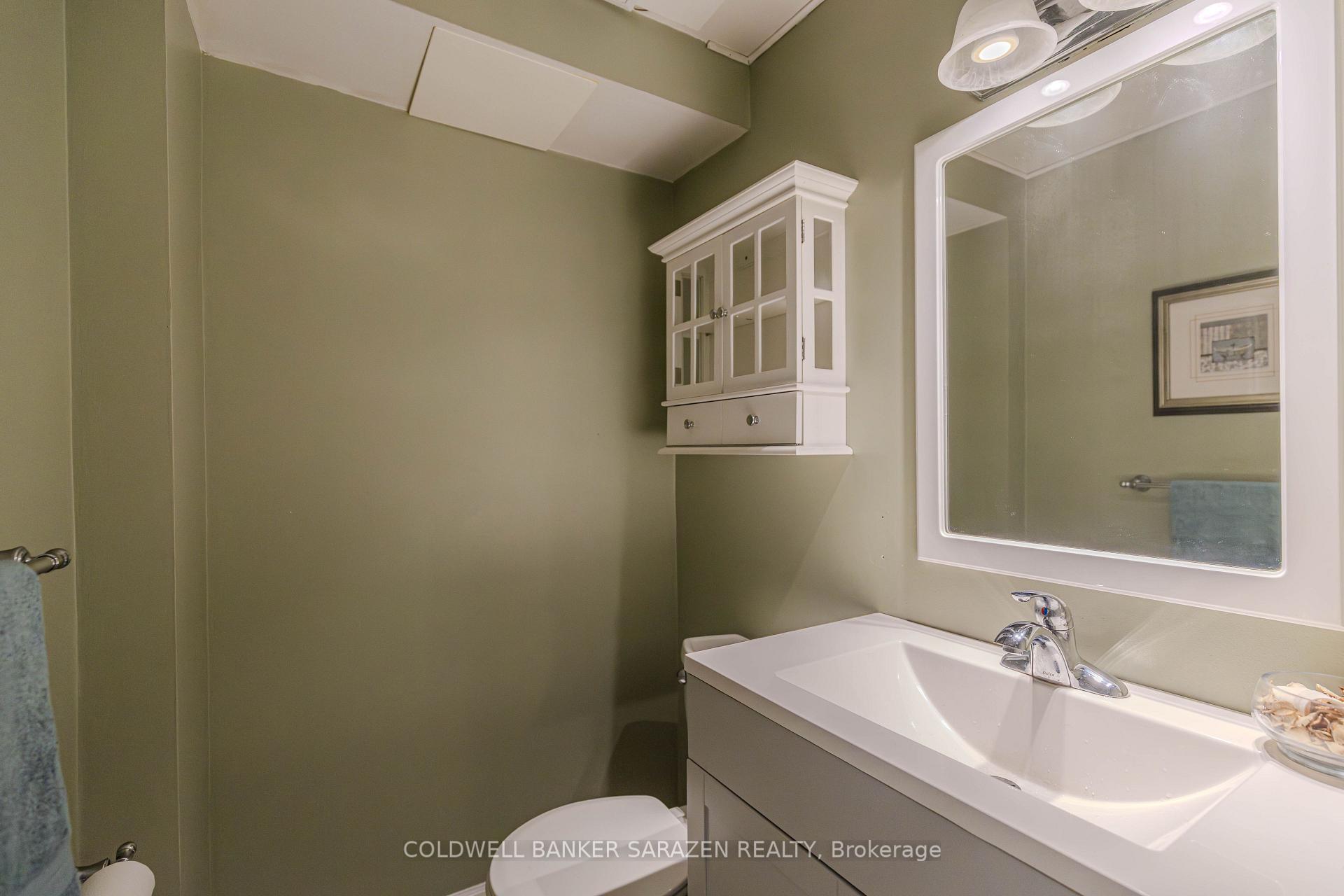 Photo 19 of 34 Hobart Crescent, Ottawa, Sheahan Estates/Trend Village — HOMEH