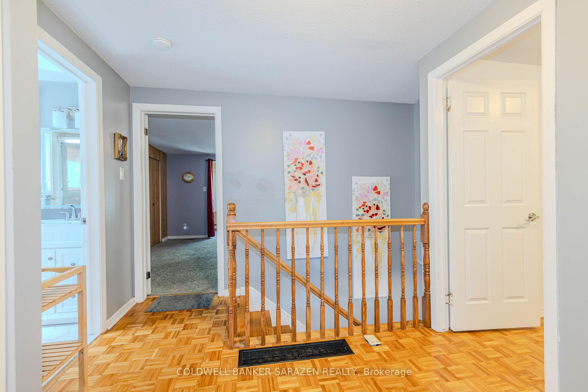 Photo 21 of 34 Hobart Crescent, Ottawa, Sheahan Estates/Trend Village — HOMEH