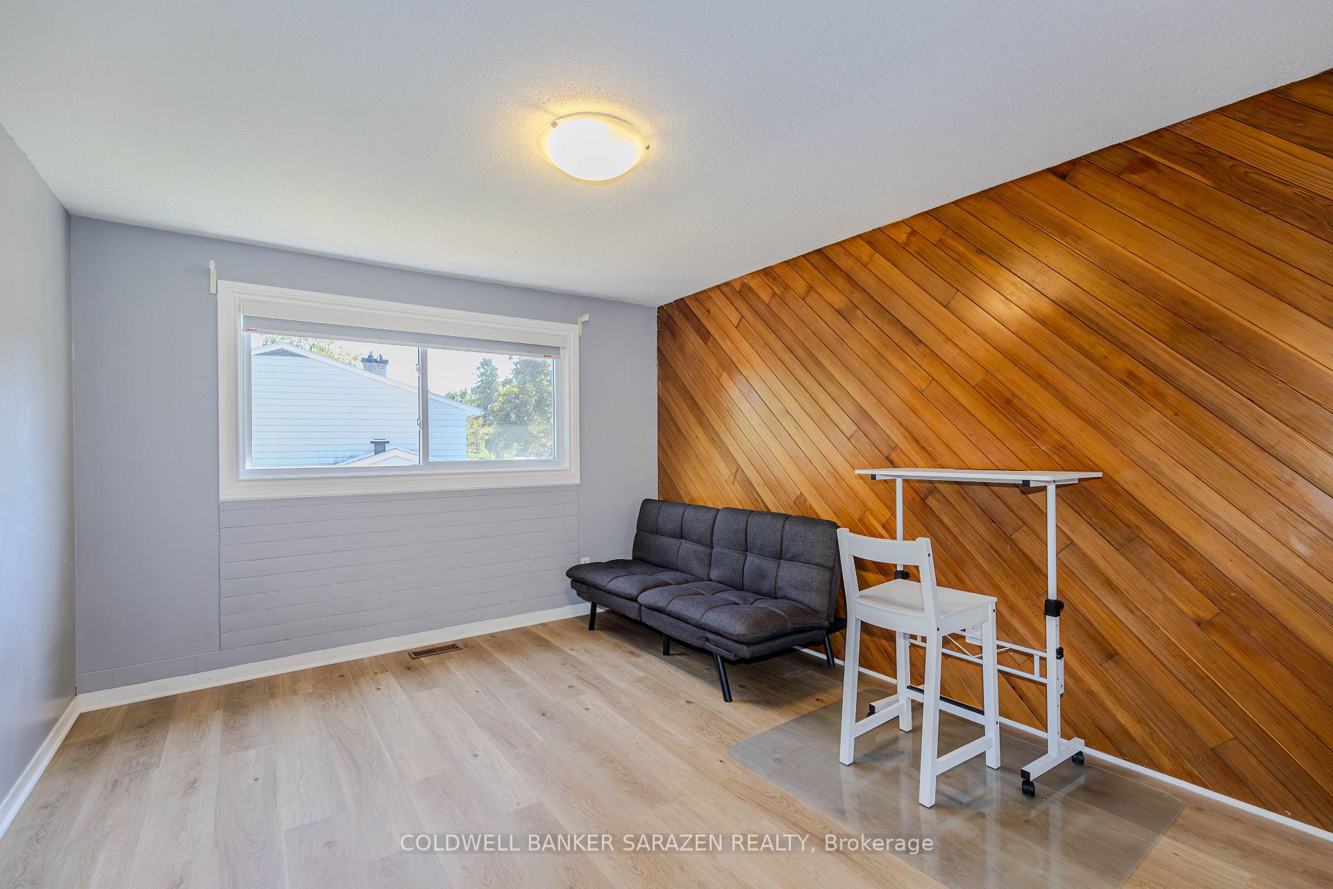 Photo 27 of 34 Hobart Crescent, Ottawa, Sheahan Estates/Trend Village — HOMEH