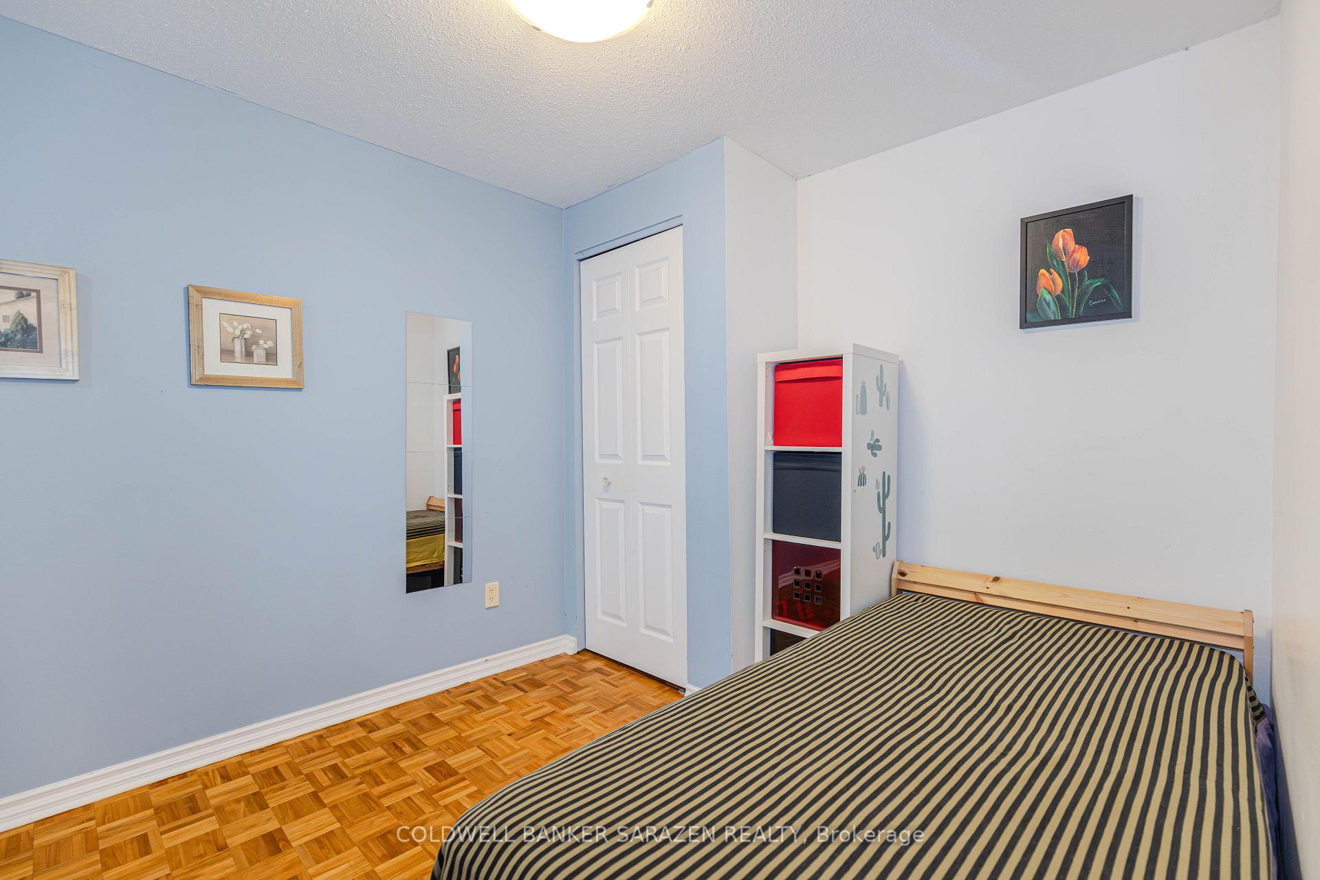 Photo 31 of 34 Hobart Crescent, Ottawa, Sheahan Estates/Trend Village — HOMEH