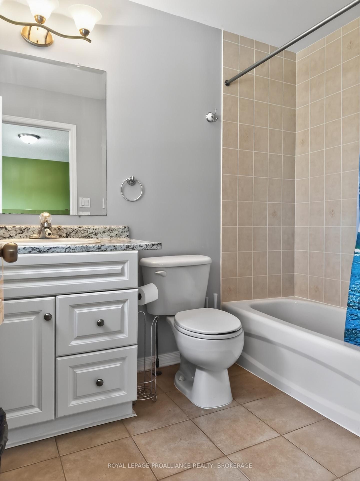Photo 18 of 435 Maureen Street, Kingston, Kingston East (Incl Barret Crt) — HOMEH