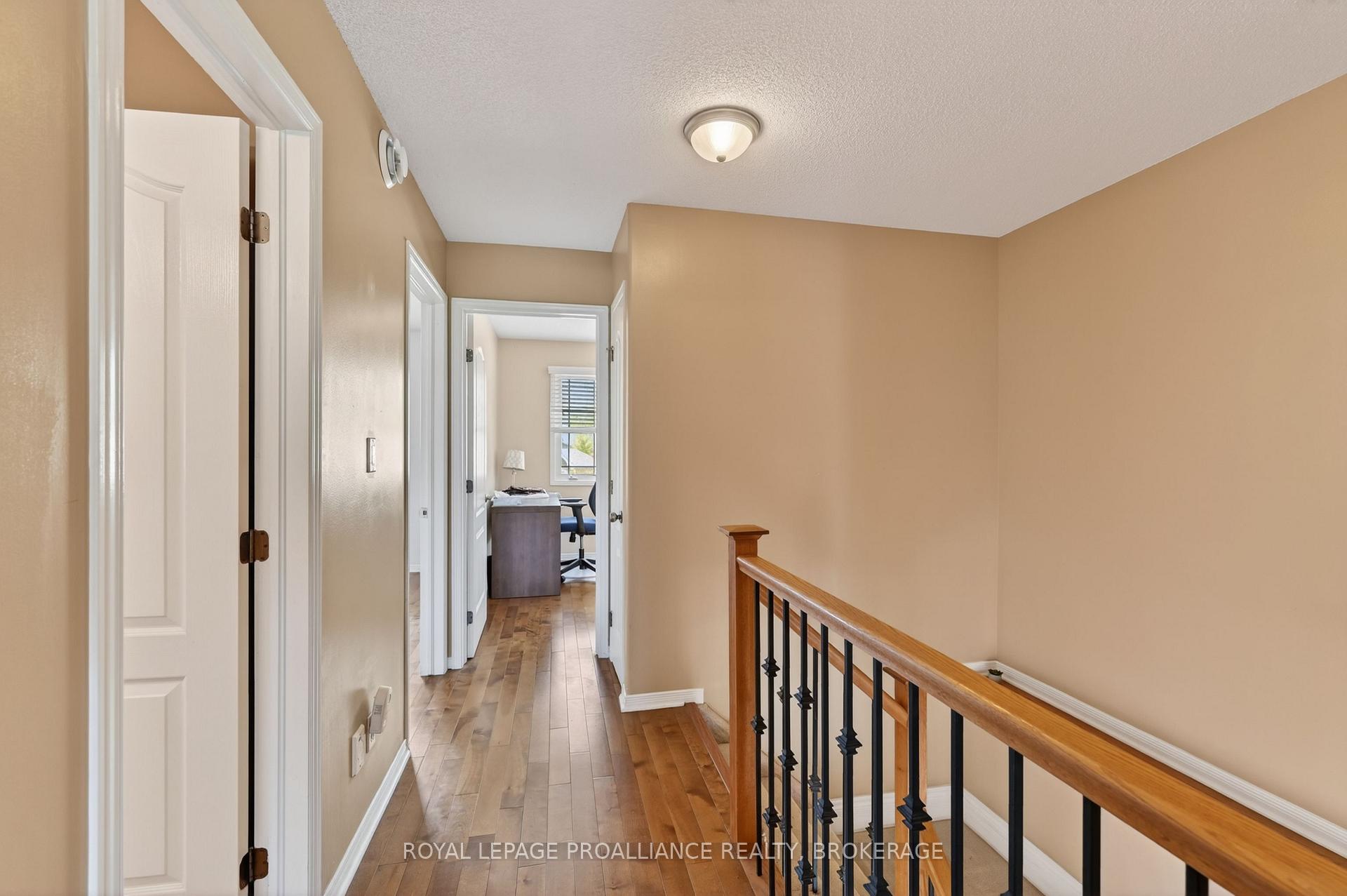 Photo 20 of 435 Maureen Street, Kingston, Kingston East (Incl Barret Crt) — HOMEH