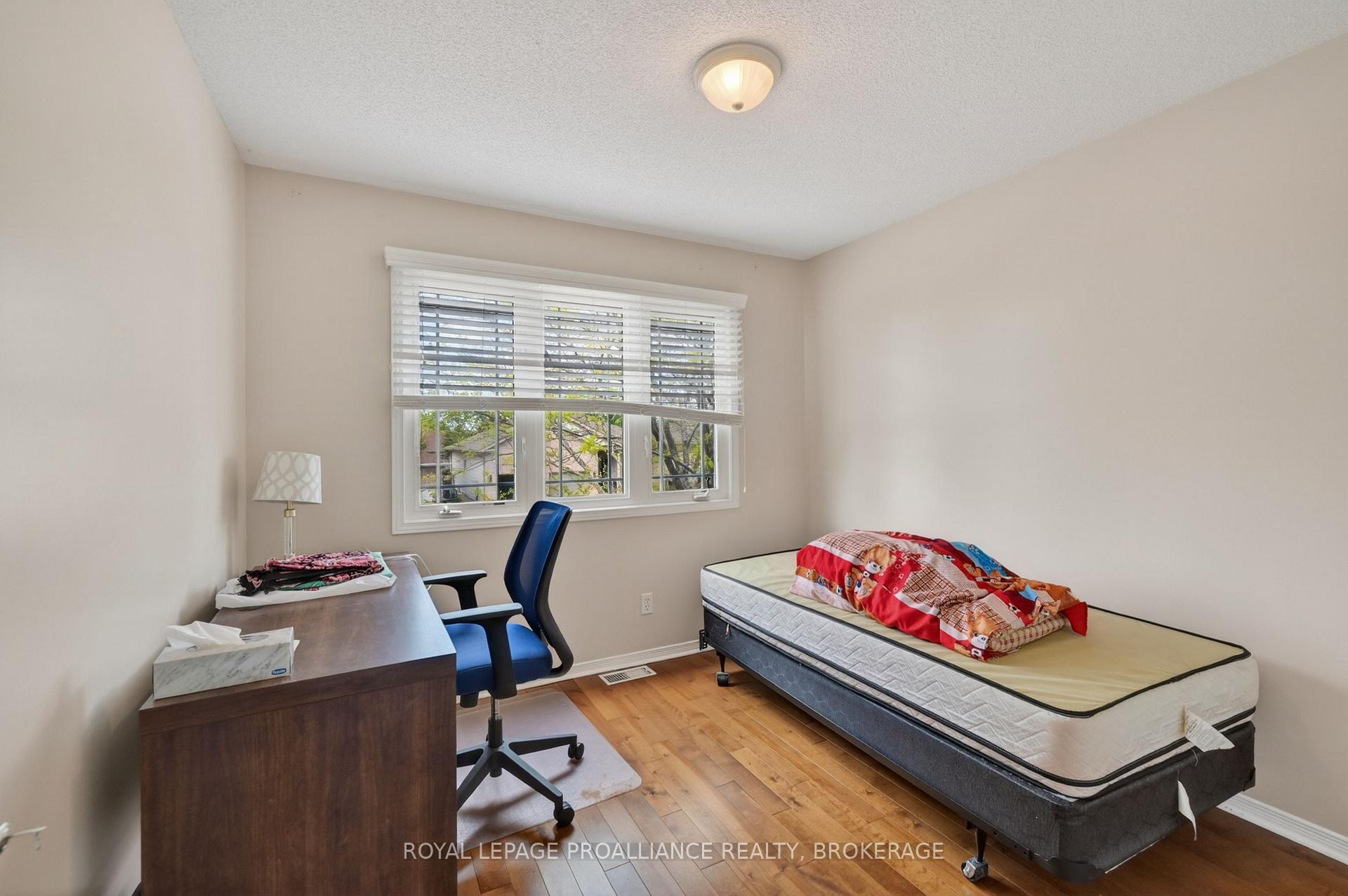 Photo 23 of 435 Maureen Street, Kingston, Kingston East (Incl Barret Crt) — HOMEH