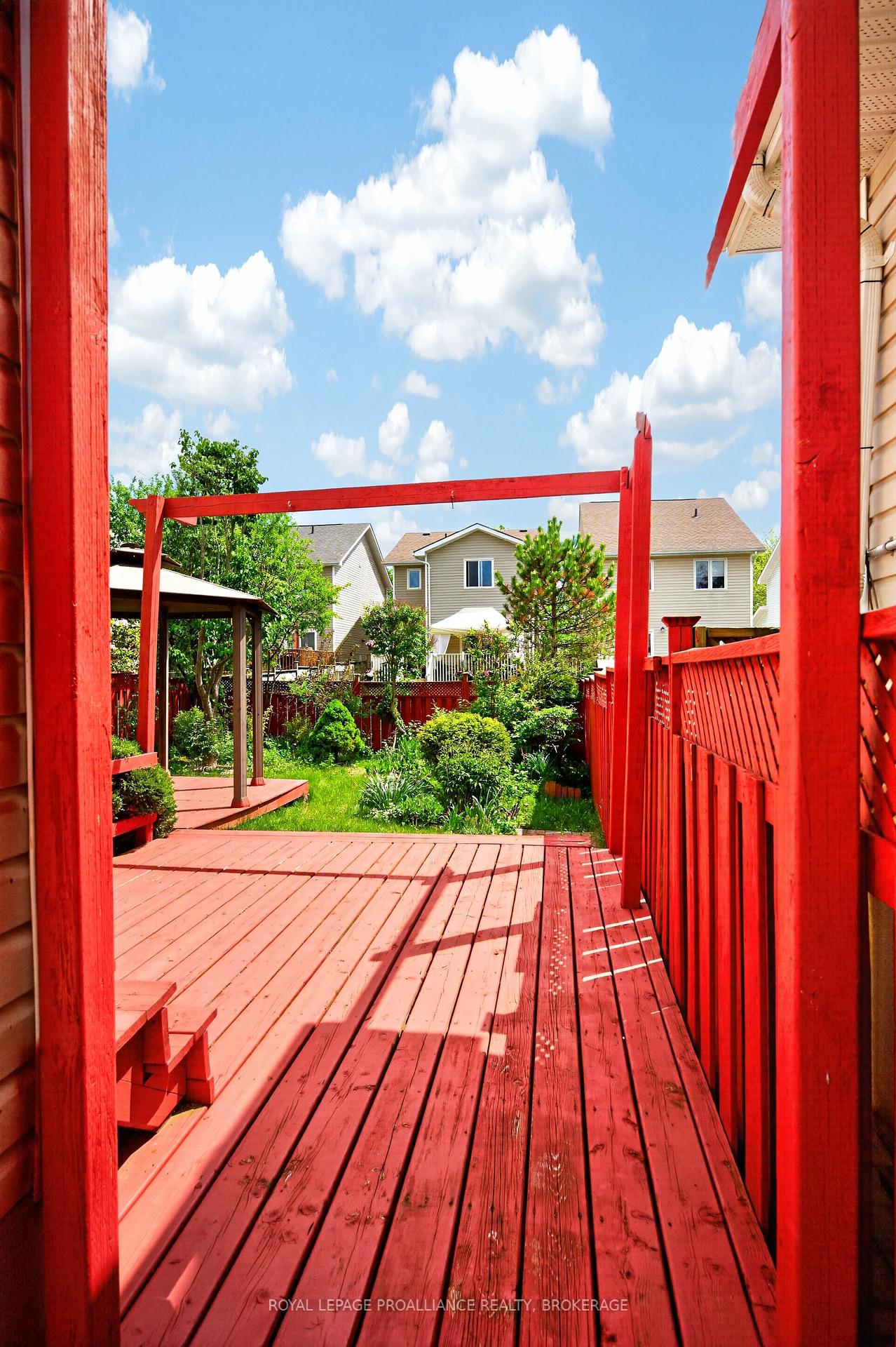 Photo 32 of 435 Maureen Street, Kingston, Kingston East (Incl Barret Crt) — HOMEH