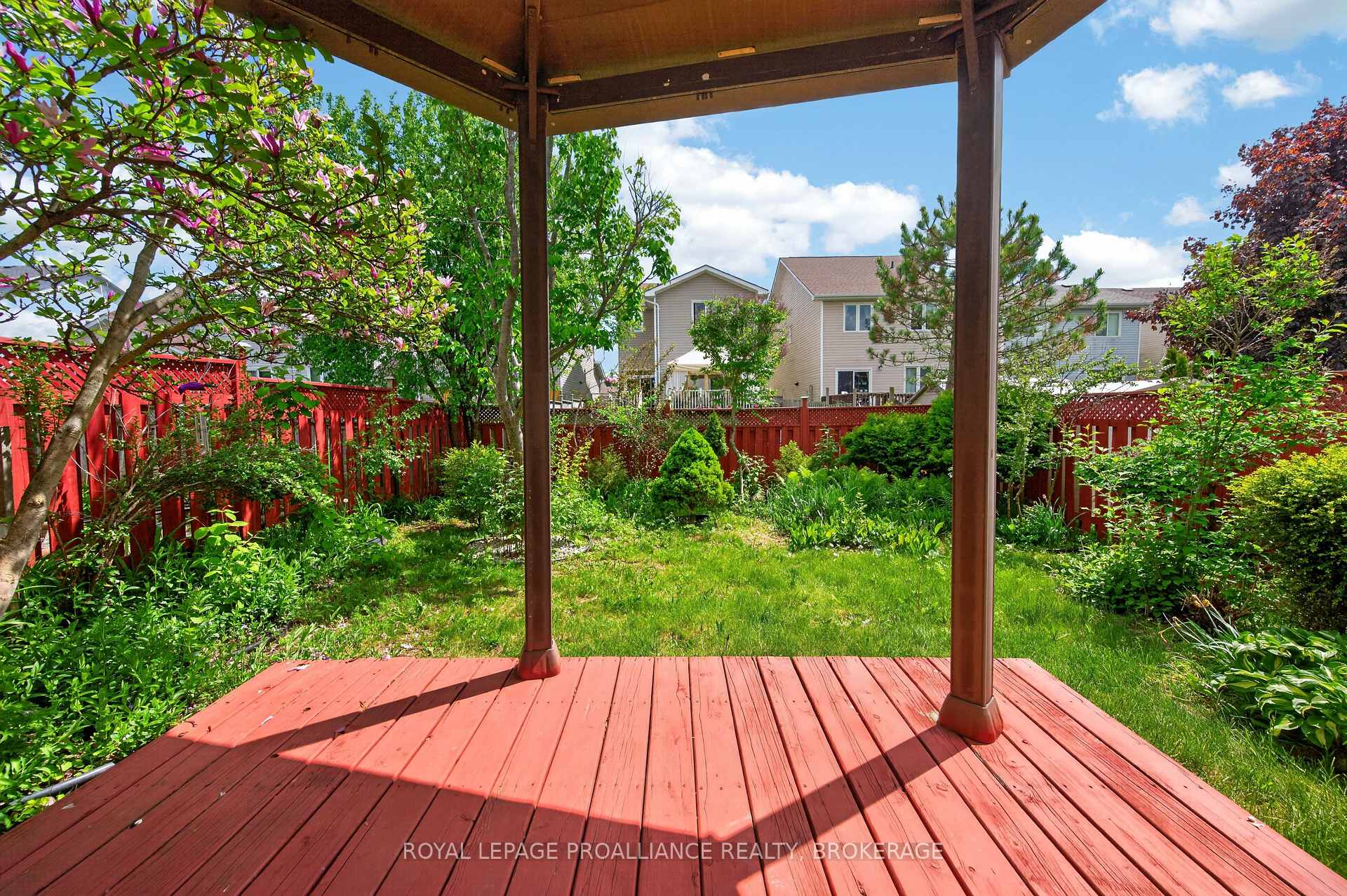 Photo 35 of 435 Maureen Street, Kingston, Kingston East (Incl Barret Crt) — HOMEH