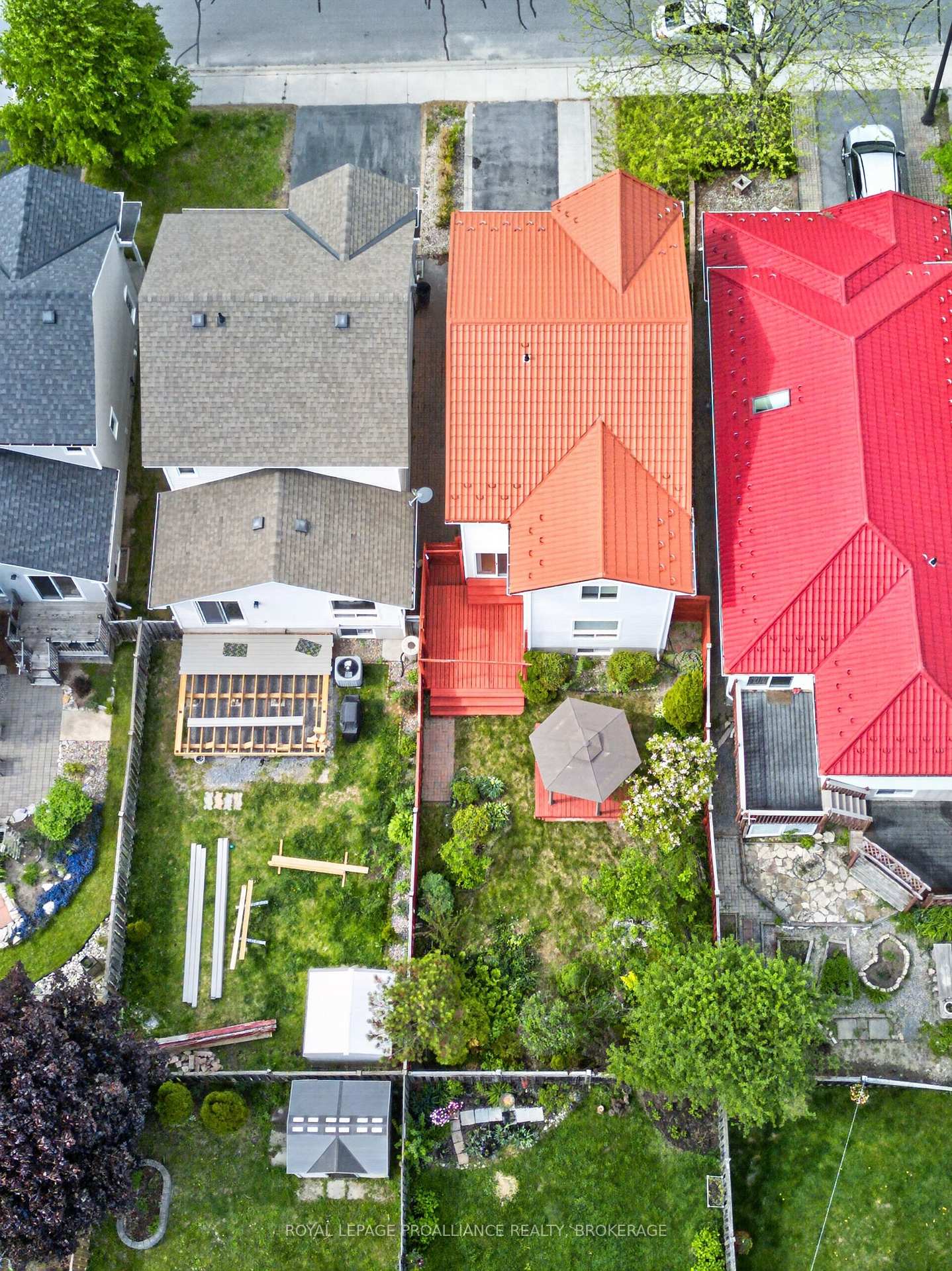 Photo 38 of 435 Maureen Street, Kingston, Kingston East (Incl Barret Crt) — HOMEH