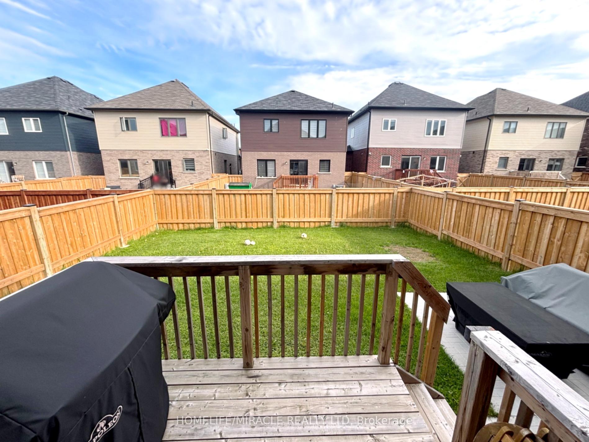Photo 7 of 82 Scenic Ridge Gate, Brant, Paris — HOMEH