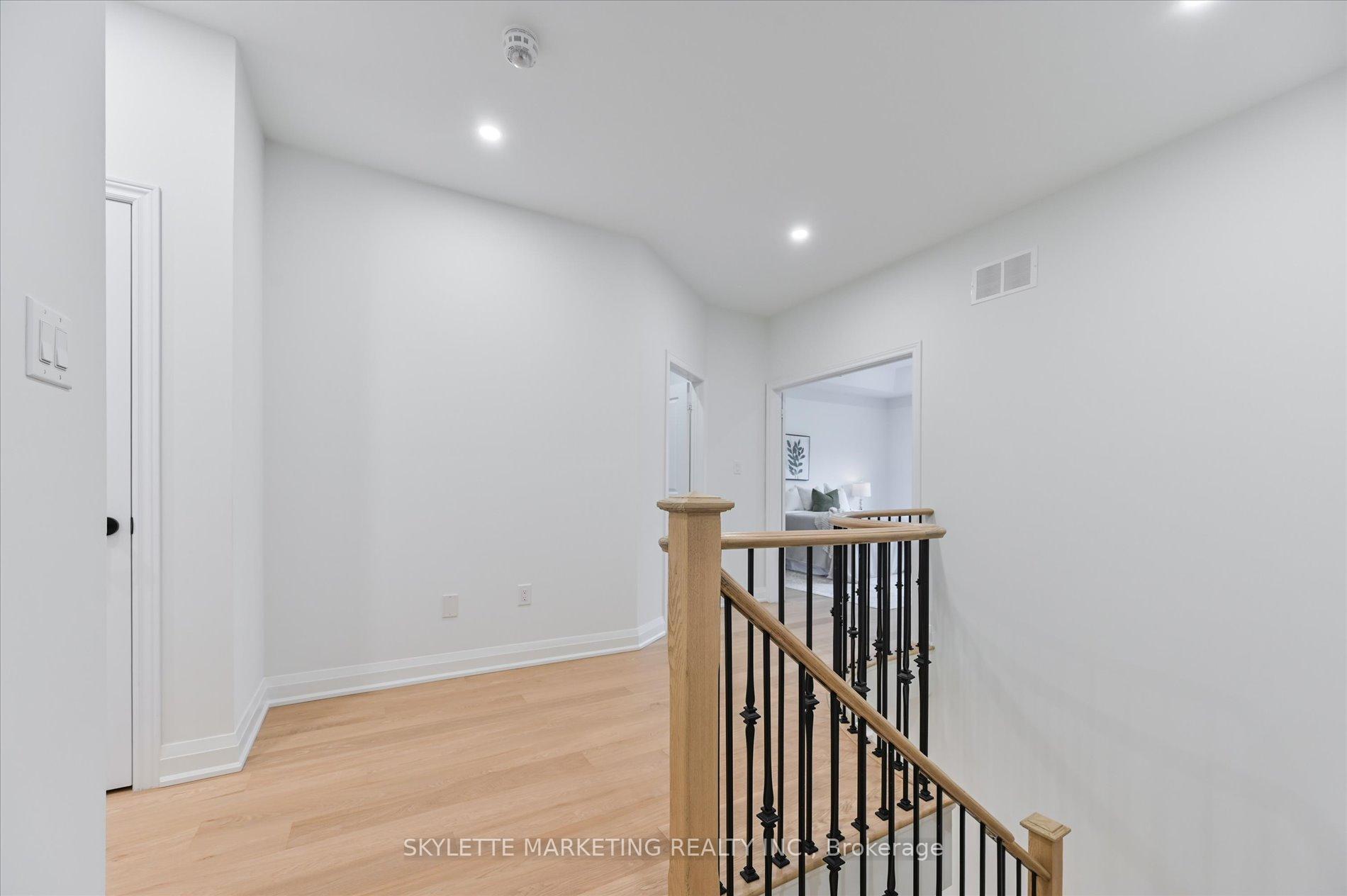 Photo 23 of 38 Russell Parker Crescent, Aurora, Rural Aurora — HOMEH