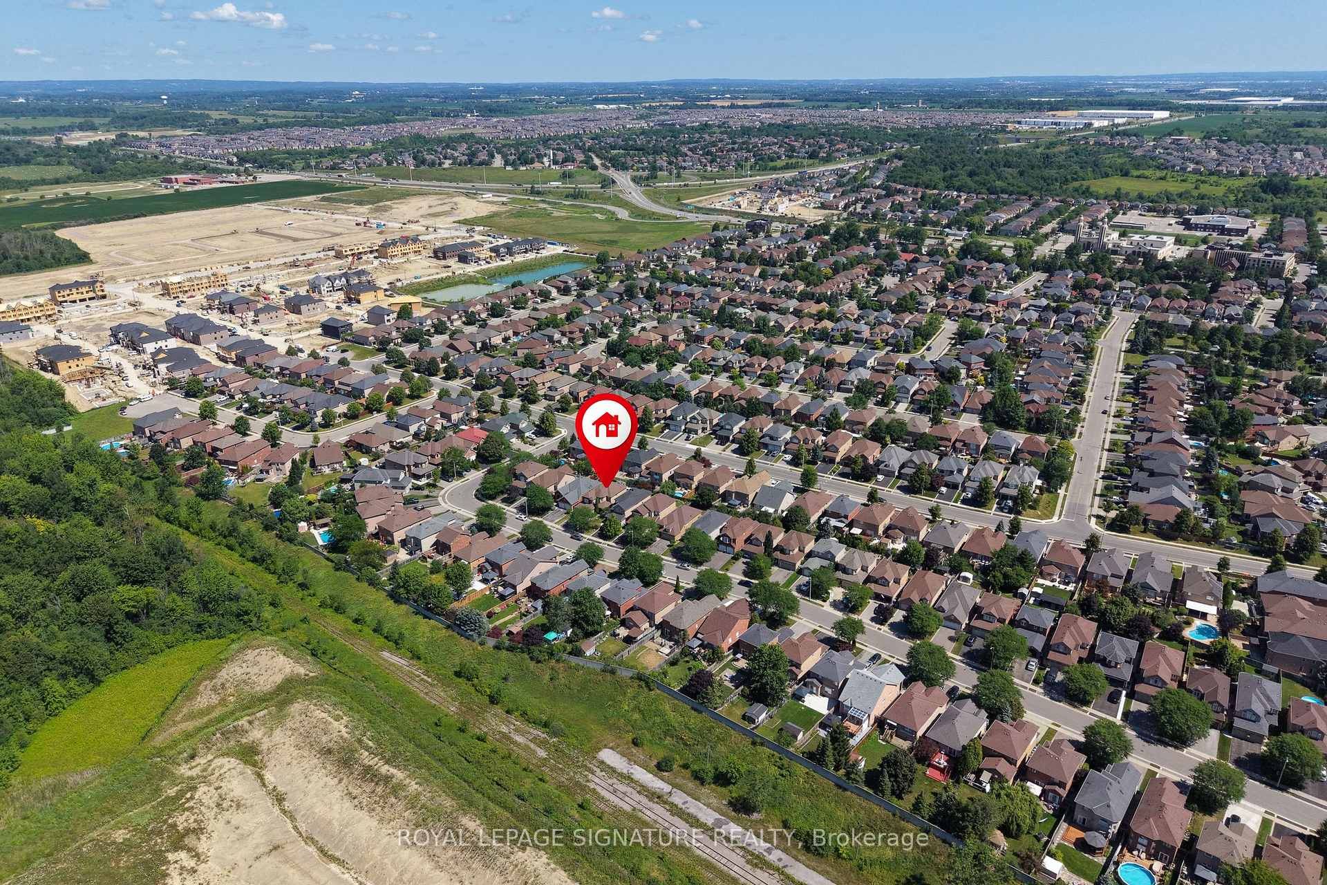 Photo 5 of 79 Twin Willow Crescent E, Brampton, Snelgrove — HOMEH