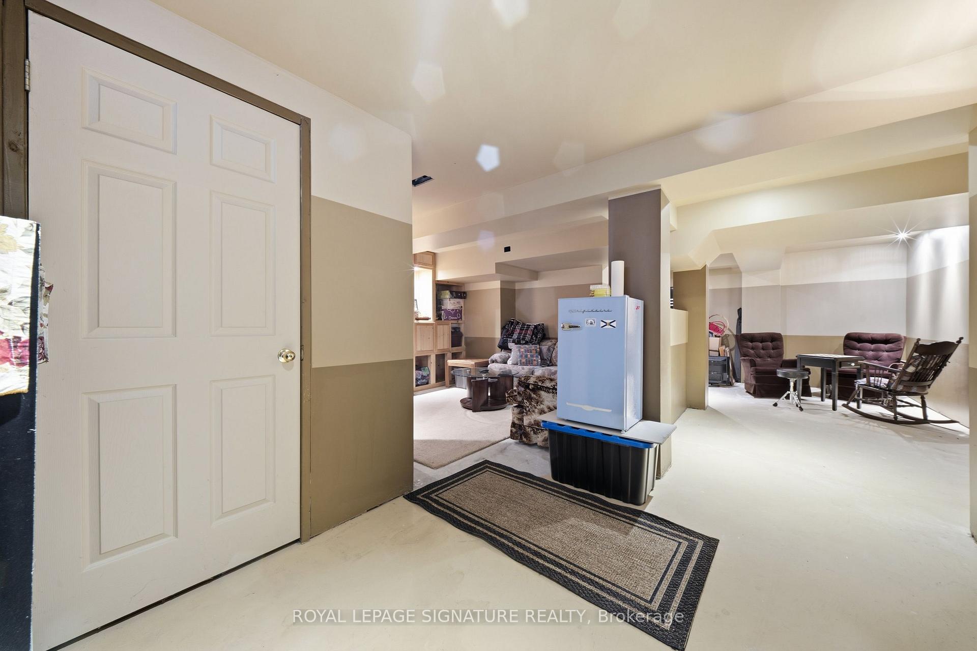 Photo 30 of 79 Twin Willow Crescent E, Brampton, Snelgrove — HOMEH