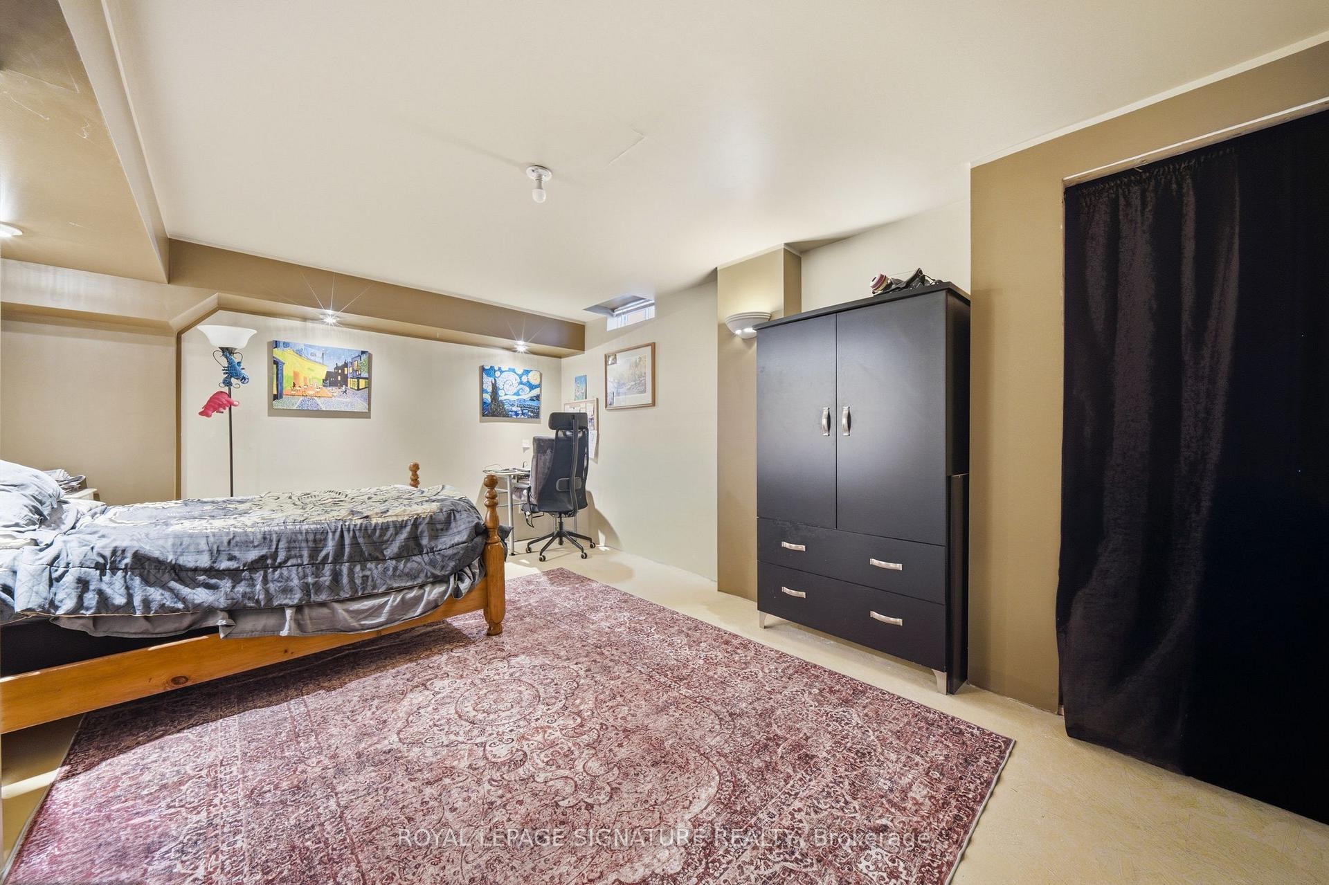 Photo 33 of 79 Twin Willow Crescent E, Brampton, Snelgrove — HOMEH