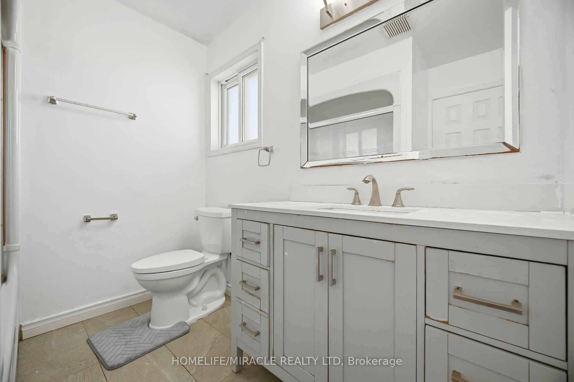 Photo 18 of 196 First St Louth, St. Catharines, Grapeview — HOMEH
