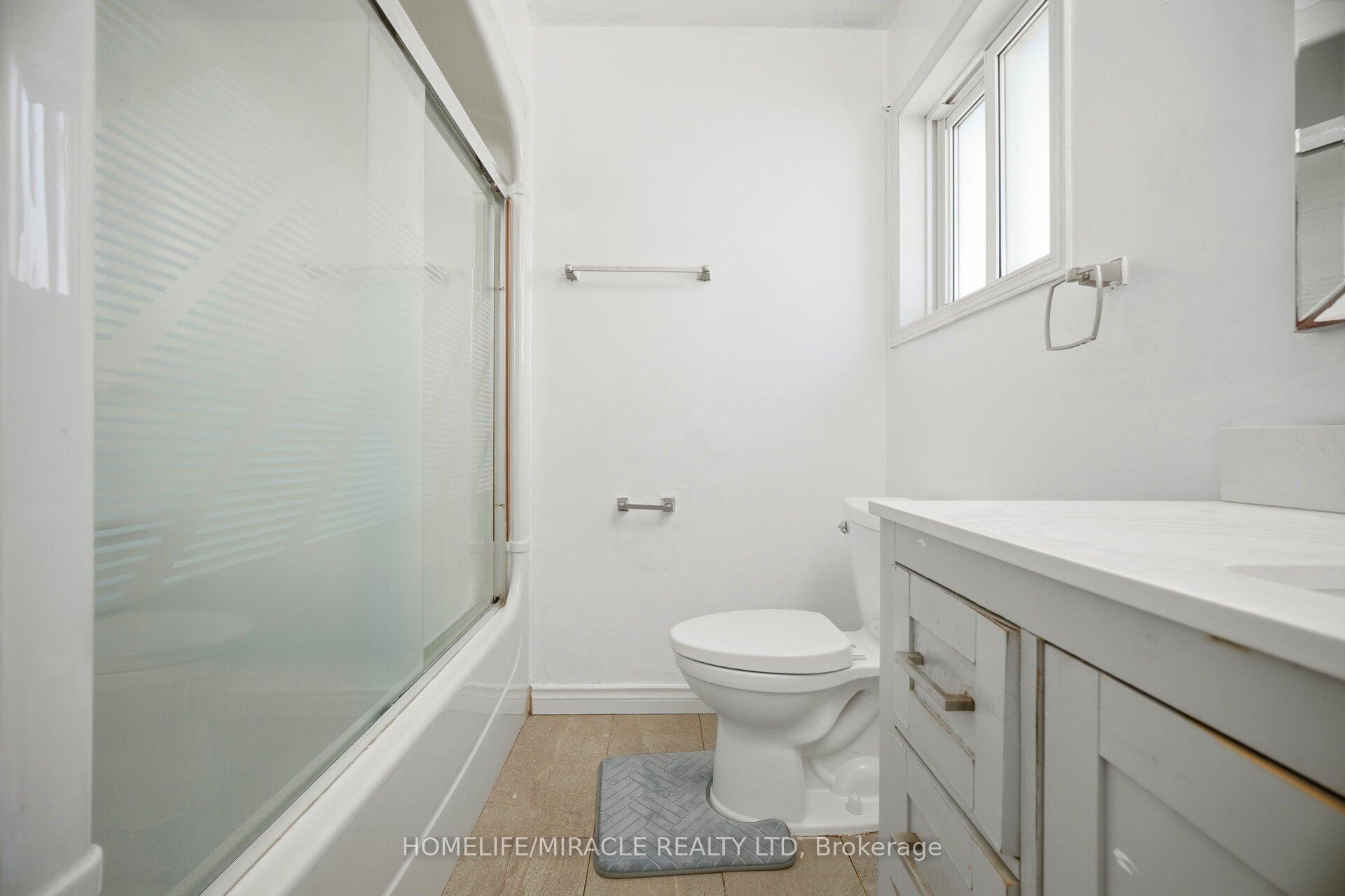 Photo 19 of 196 First St Louth, St. Catharines, Grapeview — HOMEH