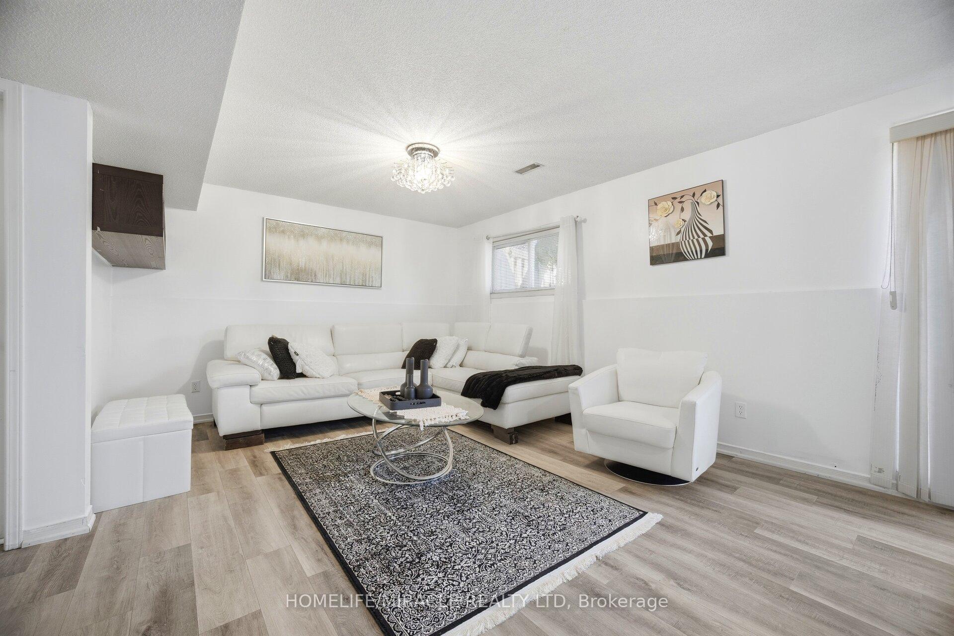 Photo 31 of 196 First St Louth, St. Catharines, Grapeview — HOMEH
