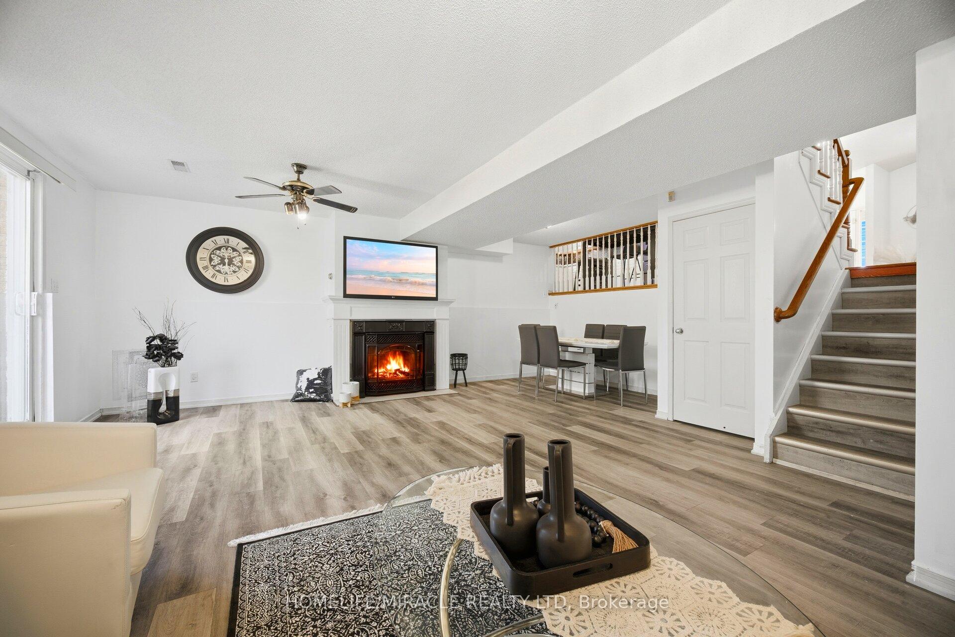 Photo 33 of 196 First St Louth, St. Catharines, Grapeview — HOMEH