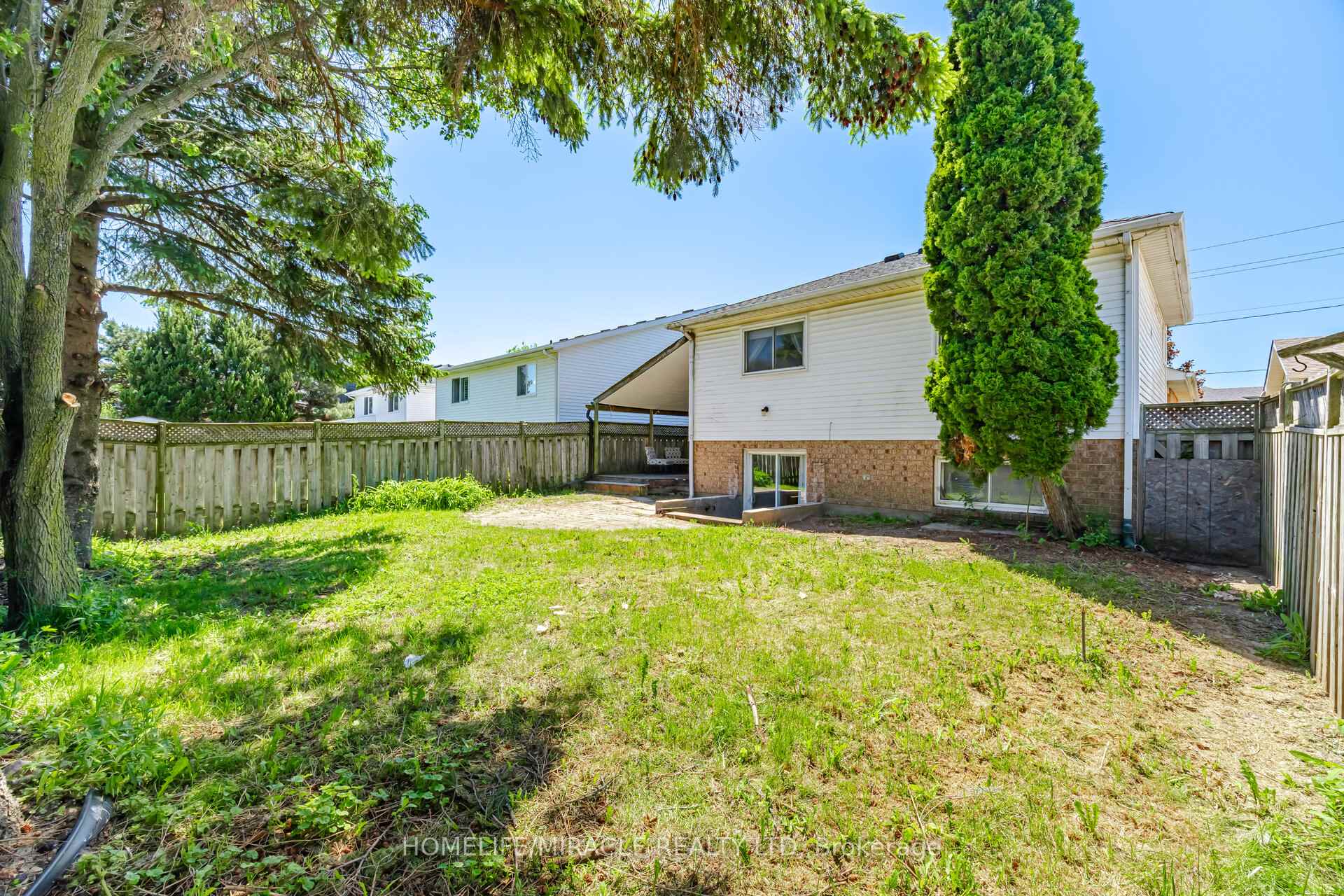Photo 47 of 196 First St Louth, St. Catharines, Grapeview — HOMEH