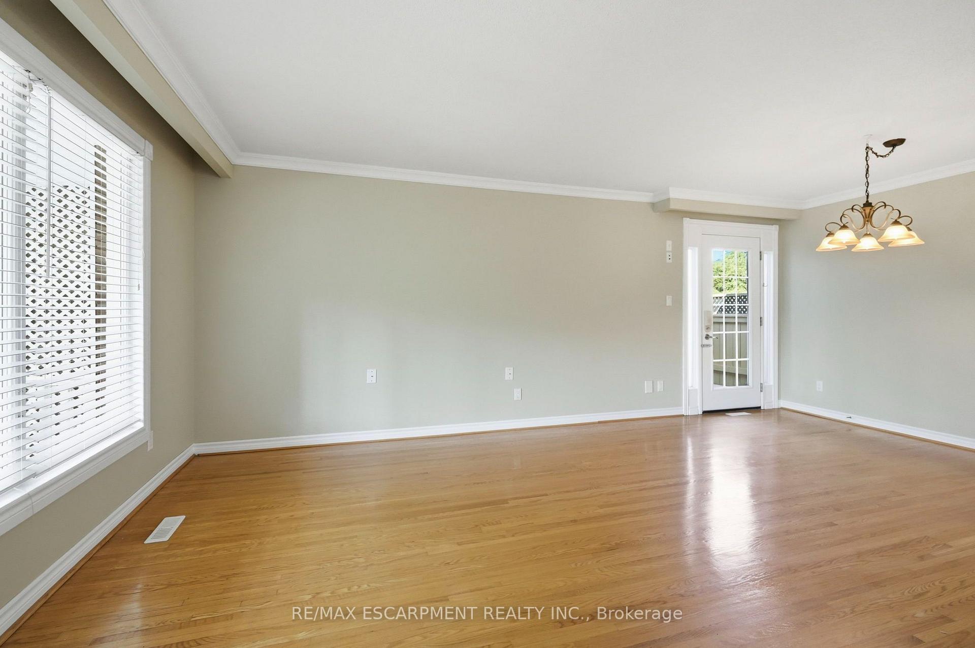 Photo 11 of 2145 Sunnyvale Drive, Oakville, Bronte — HOMEH