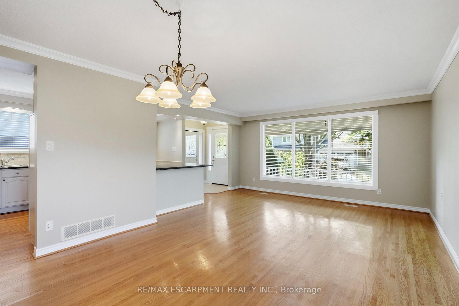 Photo 12 of 2145 Sunnyvale Drive, Oakville, Bronte — HOMEH