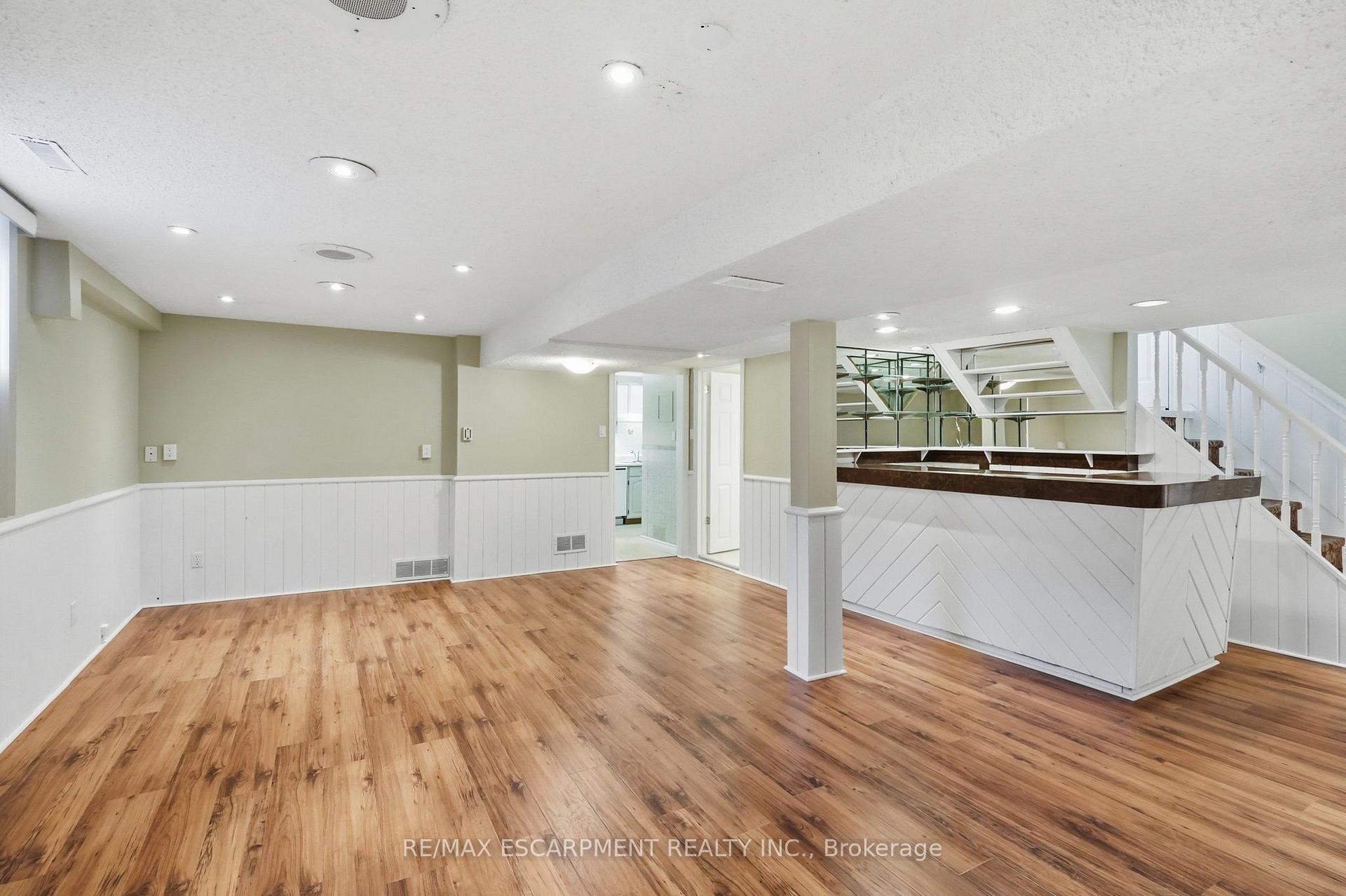 Photo 25 of 2145 Sunnyvale Drive, Oakville, Bronte — HOMEH