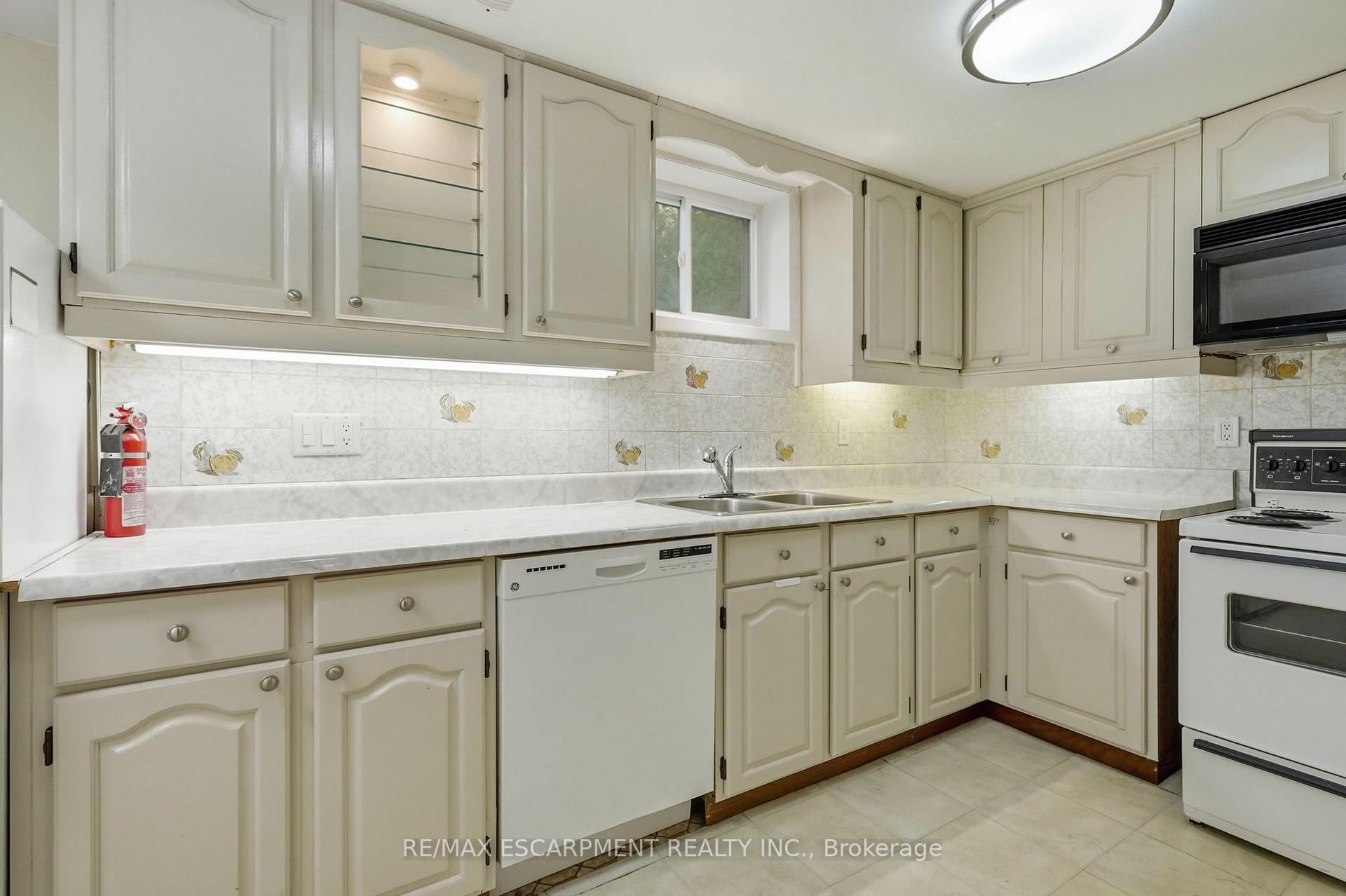 Photo 33 of 2145 Sunnyvale Drive, Oakville, Bronte — HOMEH
