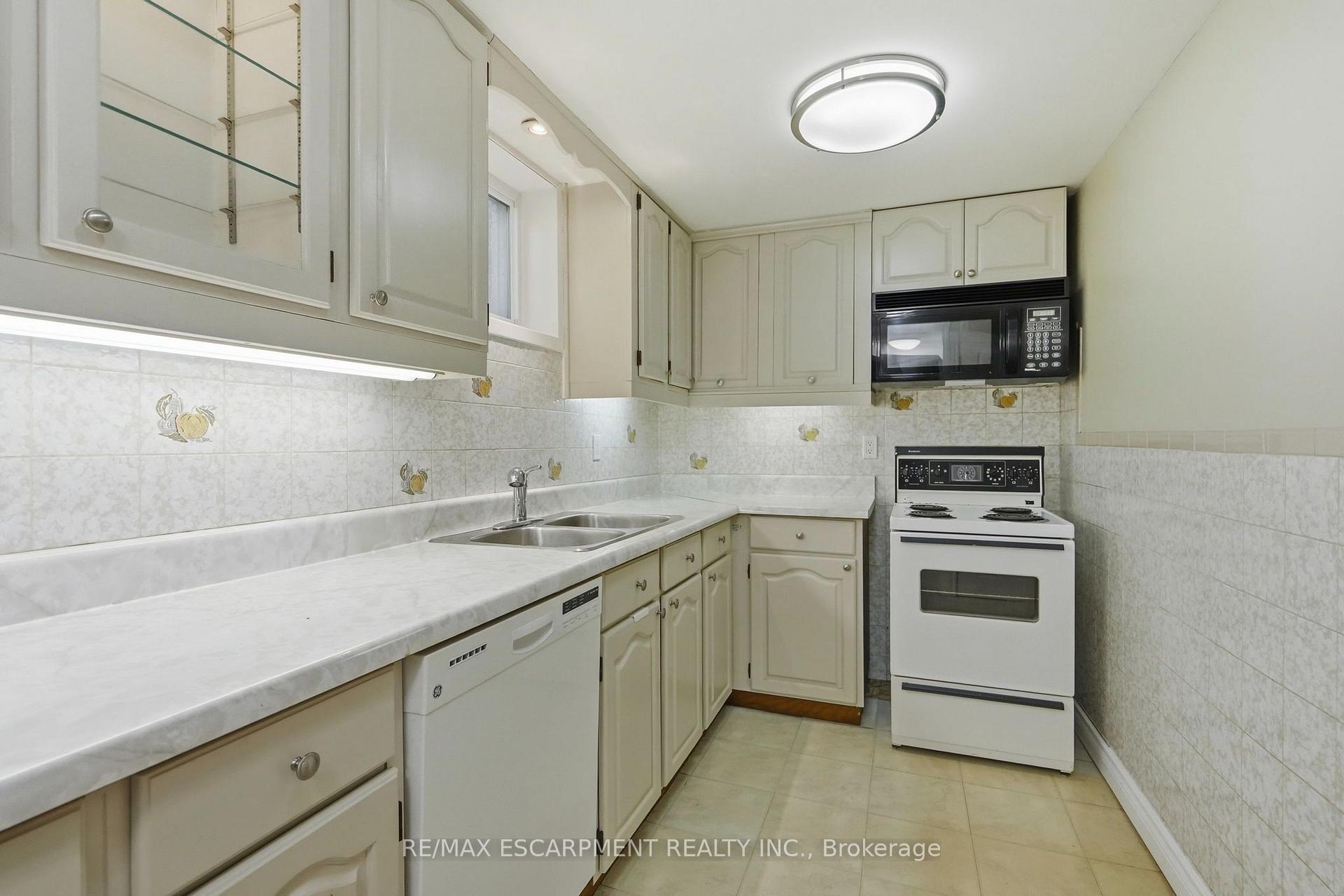 Photo 34 of 2145 Sunnyvale Drive, Oakville, Bronte — HOMEH