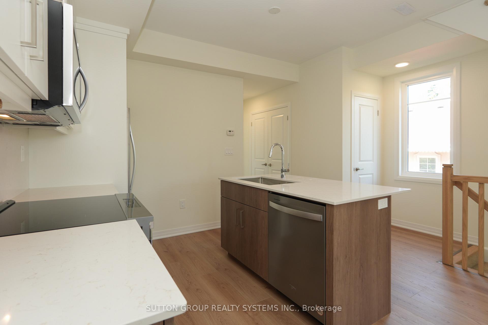Photo 10 of Unit 13, 734 Front Royal Street, Mississauga, Applewood — HOMEH