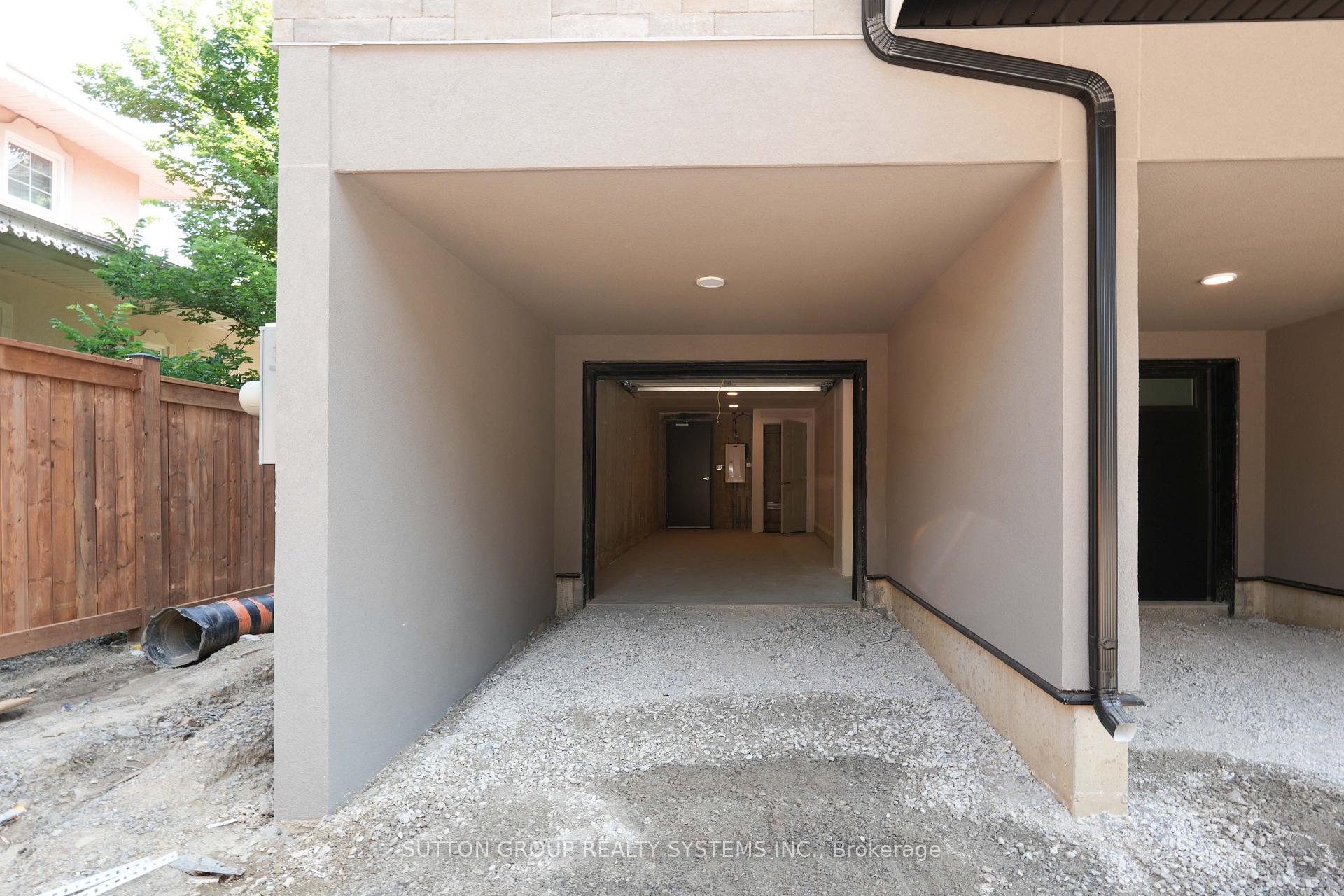 Photo 29 of Unit 13, 734 Front Royal Street, Mississauga, Applewood — HOMEH