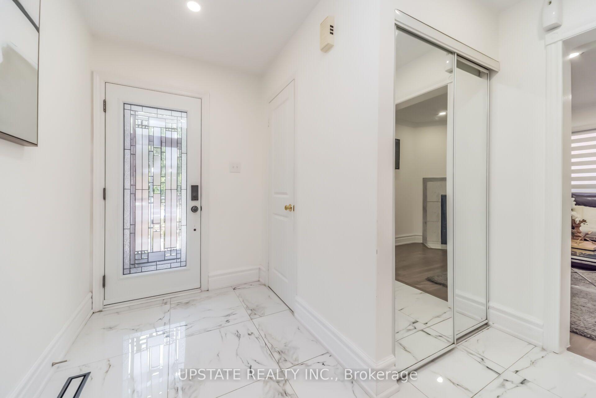 Photo 5 of 145 Valonia Drive, Brampton, Brampton North — HOMEH