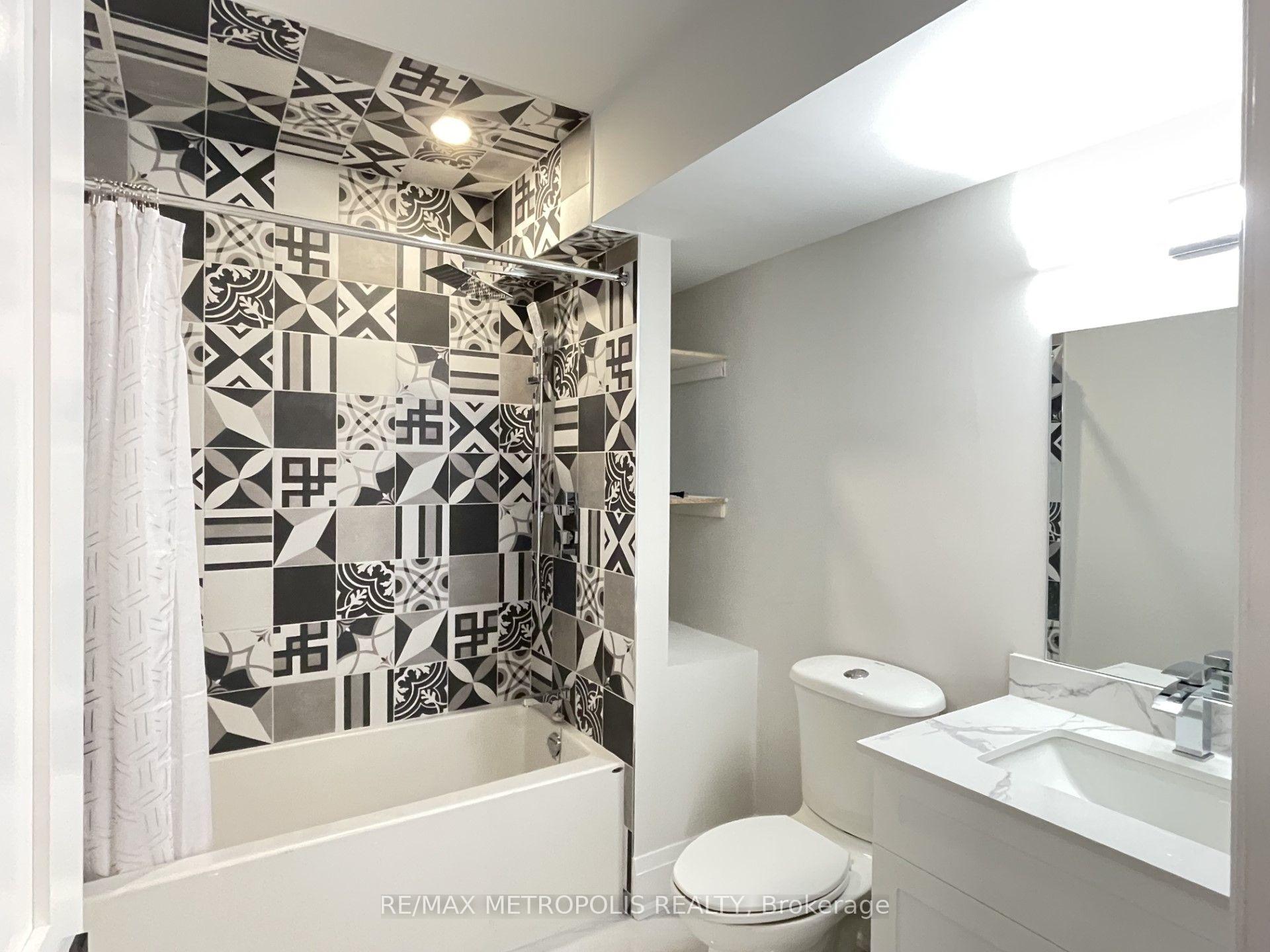 Photo 16 of Unit Bsmt, 165 Manning Avenue, Toronto, Trinity-Bellwoods — HOMEH