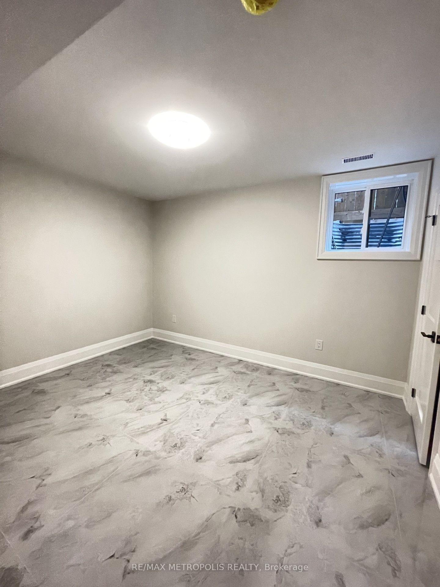 Photo 19 of Unit Bsmt, 165 Manning Avenue, Toronto, Trinity-Bellwoods — HOMEH