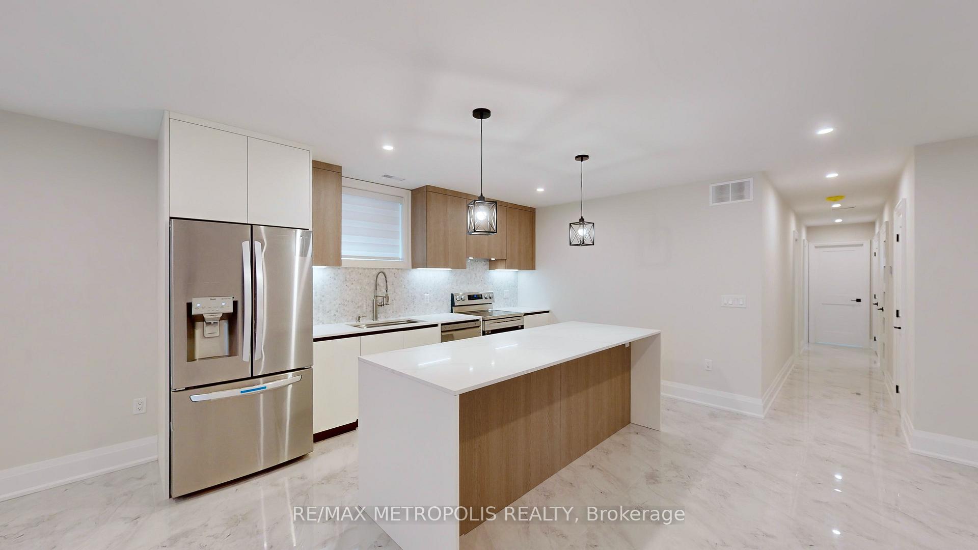 Photo 20 of Unit Bsmt, 165 Manning Avenue, Toronto, Trinity-Bellwoods — HOMEH
