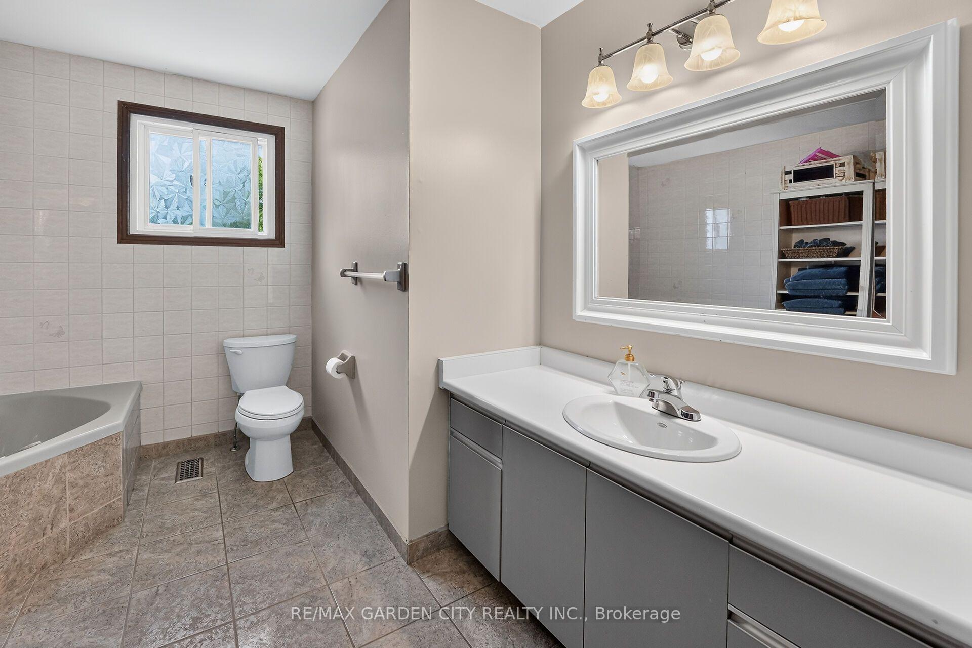 Photo 32 of 43 Bonaparte Way, Hamilton, Barnstown — HOMEH