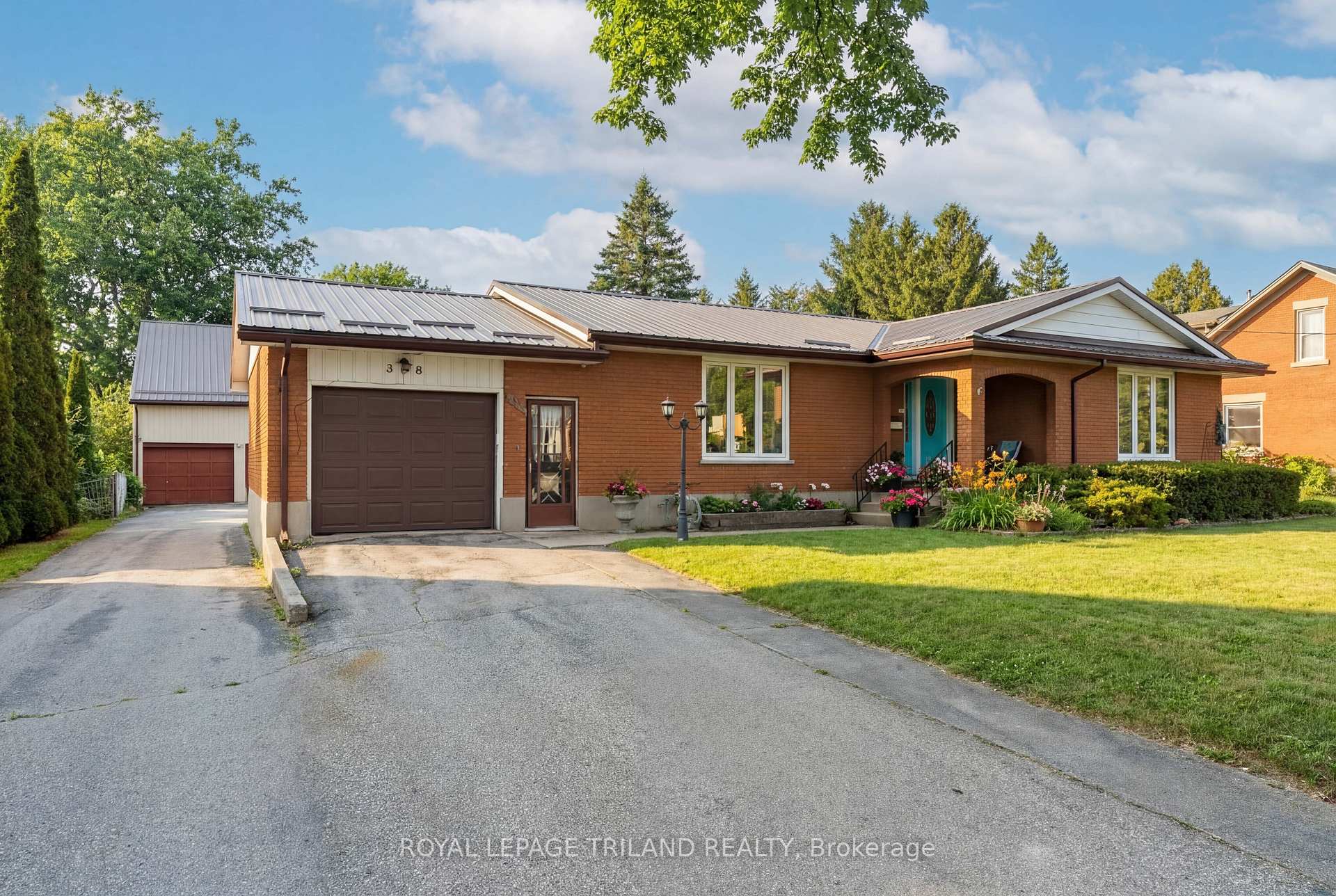 Photo 2 of 308 John Street S, Aylmer — HOMEH