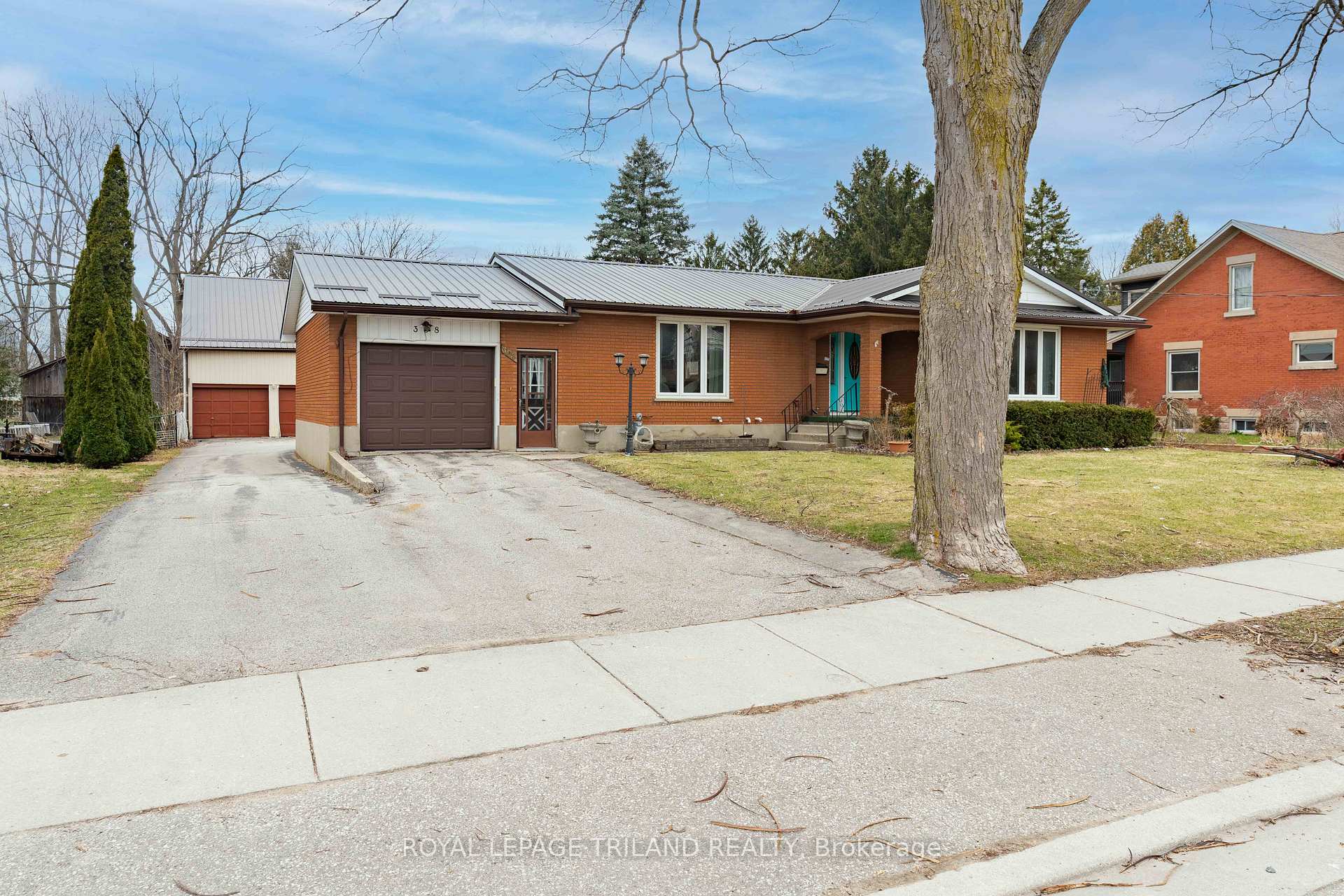 Photo 3 of 308 John Street S, Aylmer — HOMEH