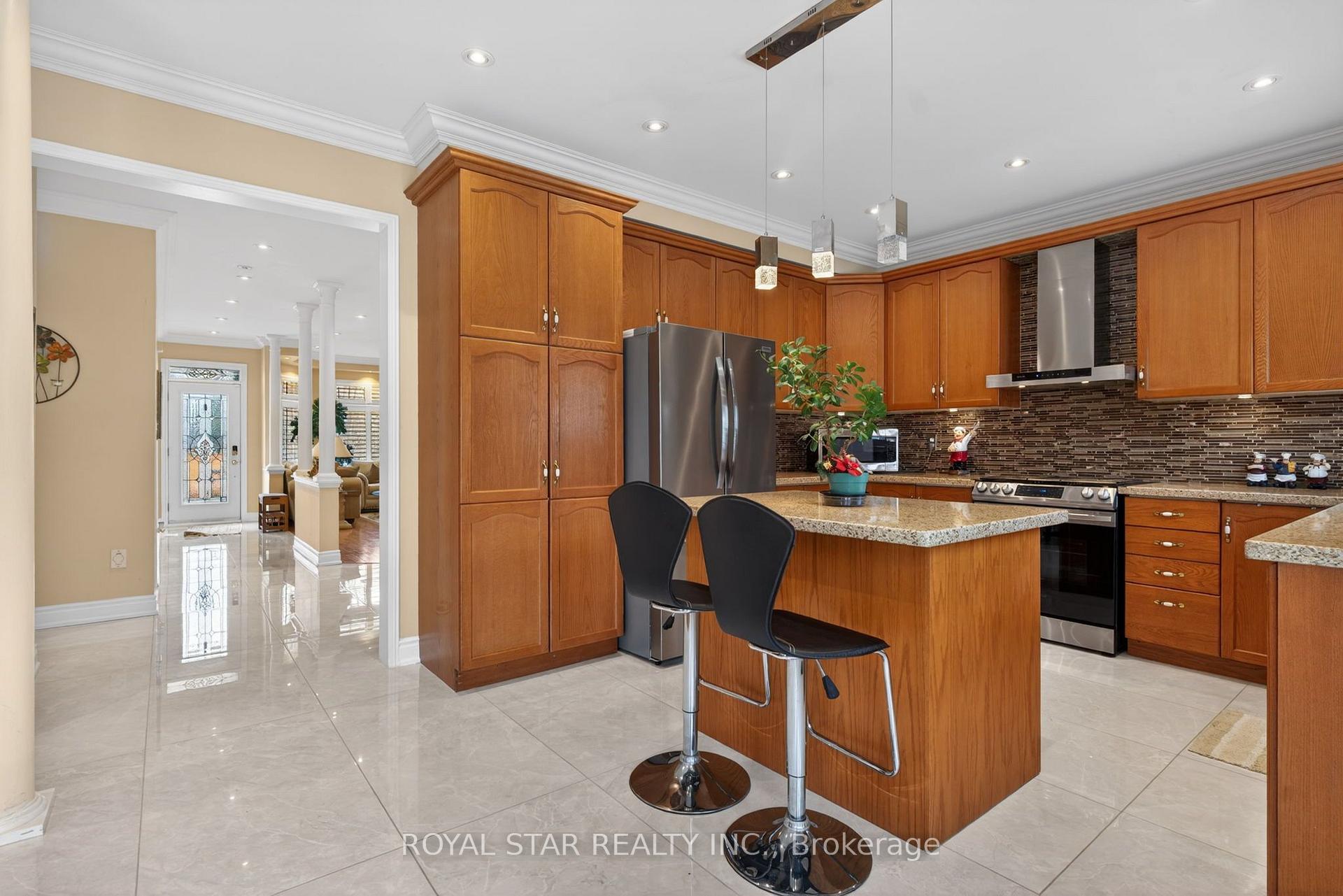 Photo 13 of 3841 Edgecliffe Run, Mississauga, Churchill Meadows — HOMEH