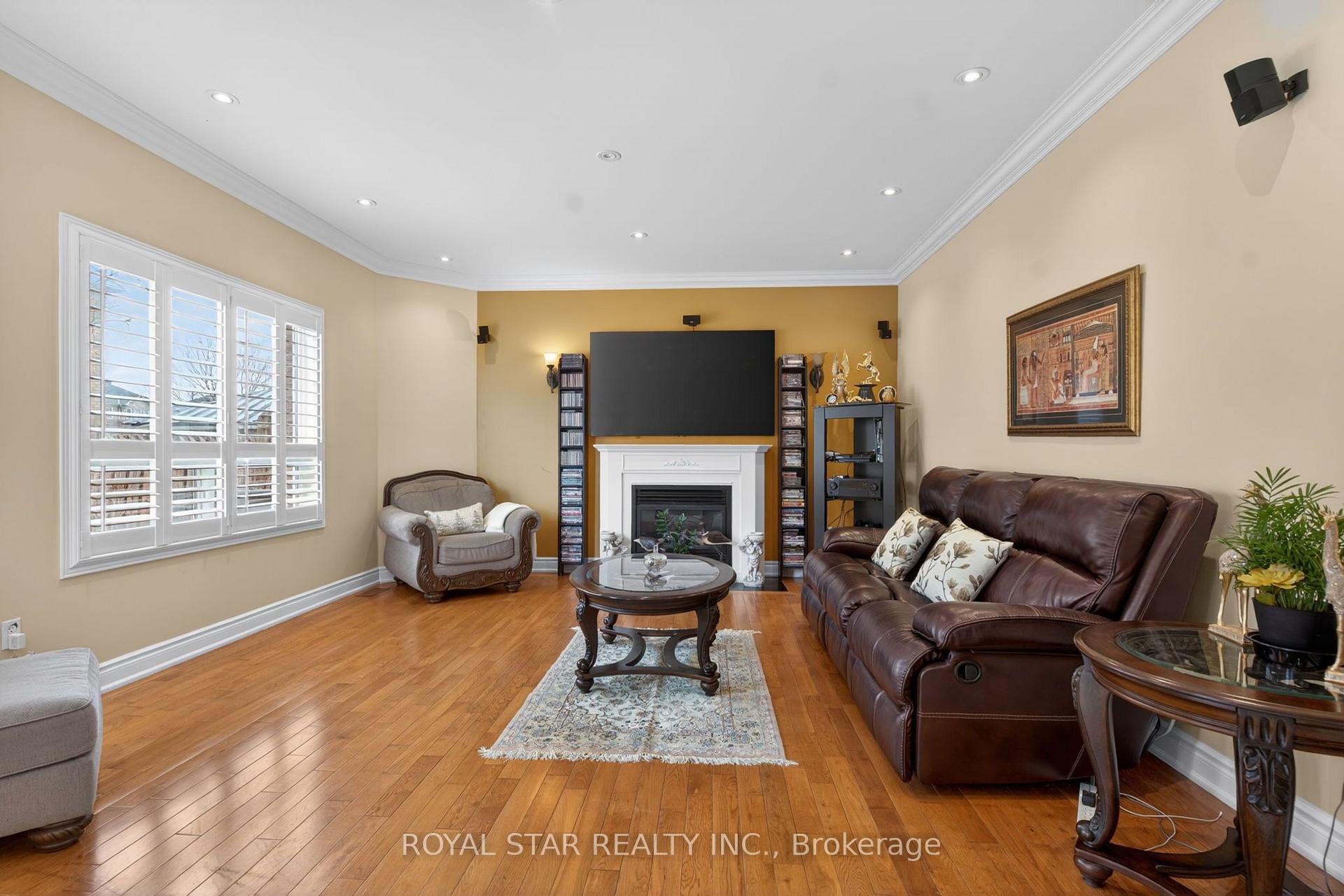 Photo 16 of 3841 Edgecliffe Run, Mississauga, Churchill Meadows — HOMEH